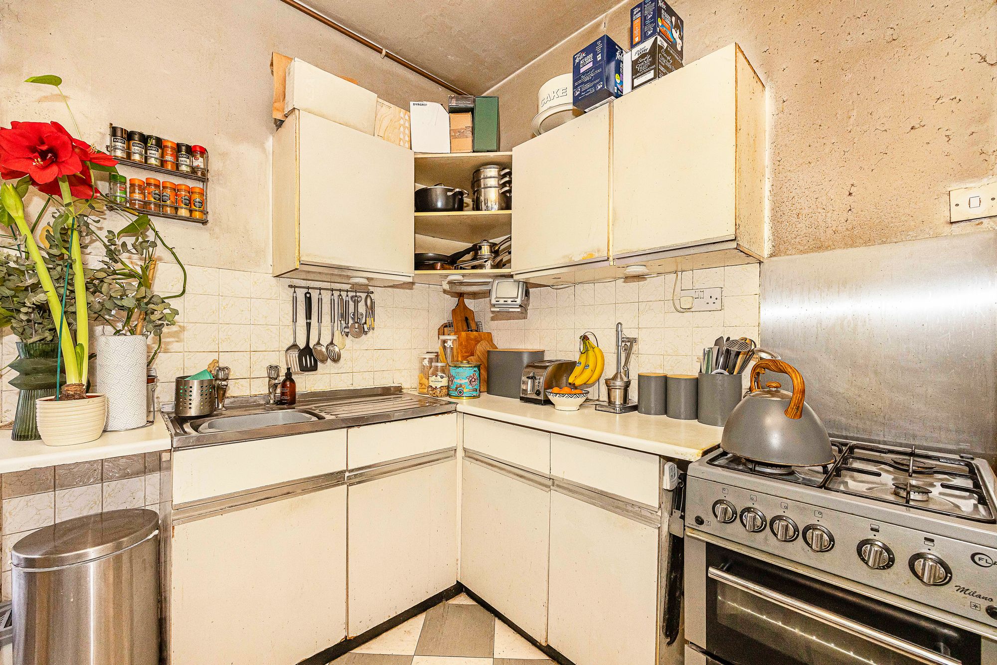 1 bed flat for sale in Kettlebaston Road, Leyton, E10 5