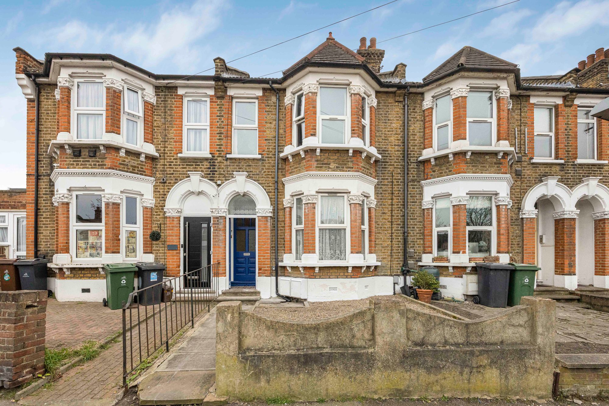 1 bed flat for sale in Grove Green Road, Leytonstone, E11  - Property Image 1