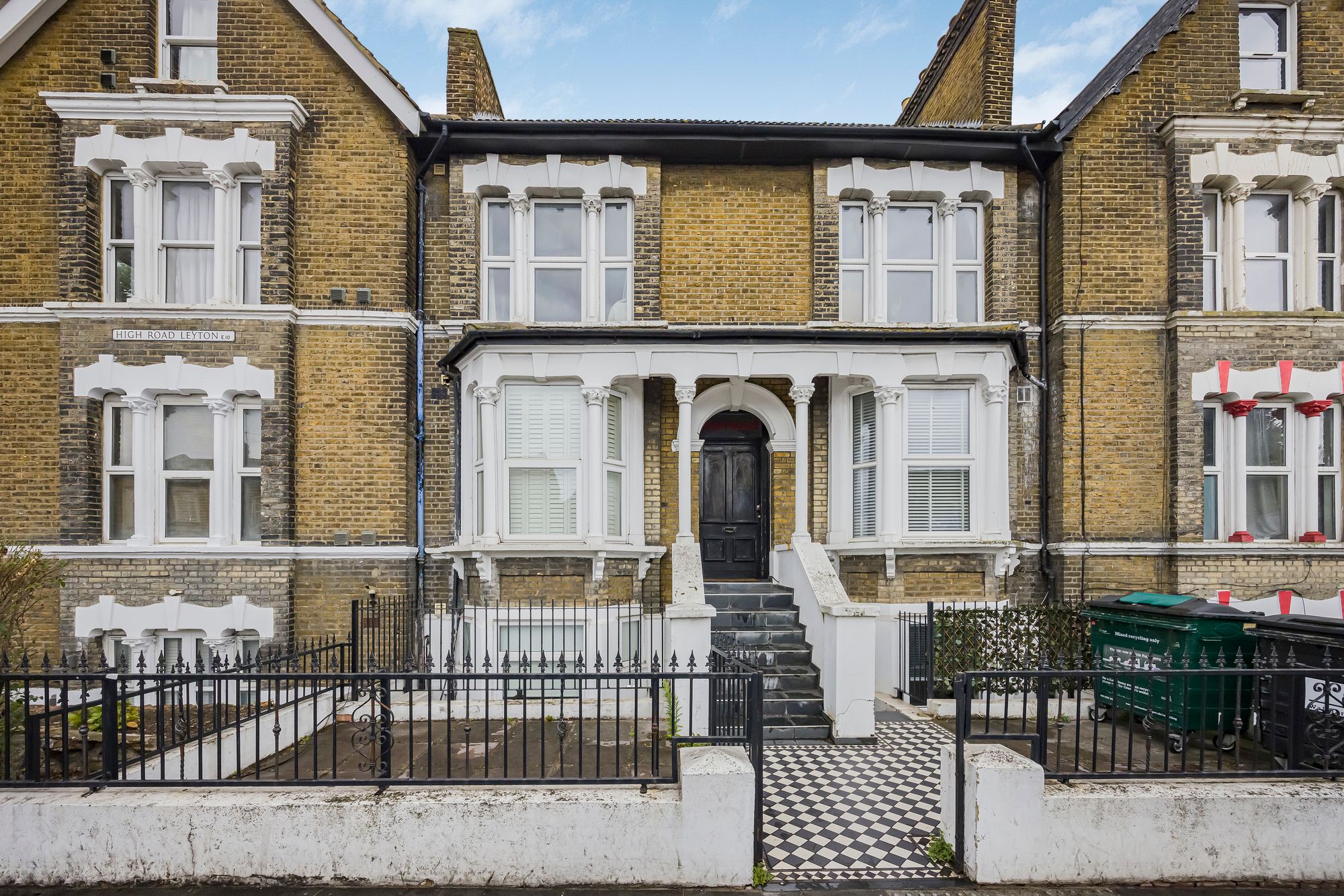 1 bed flat for sale in High Road Leyton, Tara House, E10 - Property Image 1