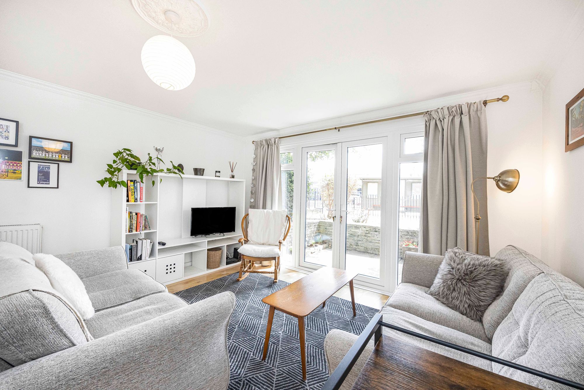 2 bed flat for sale in High Road Leyton, John Strype Court High Road Leyton, E10  - Property Image 3