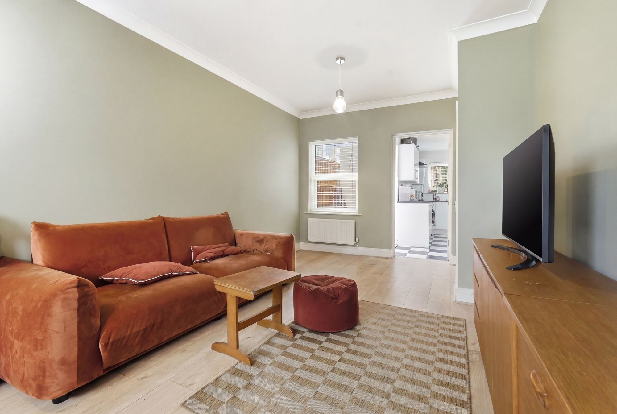 4 bed mid-terraced house for sale in Sidmouth Road, London, E10  - Property Image 6