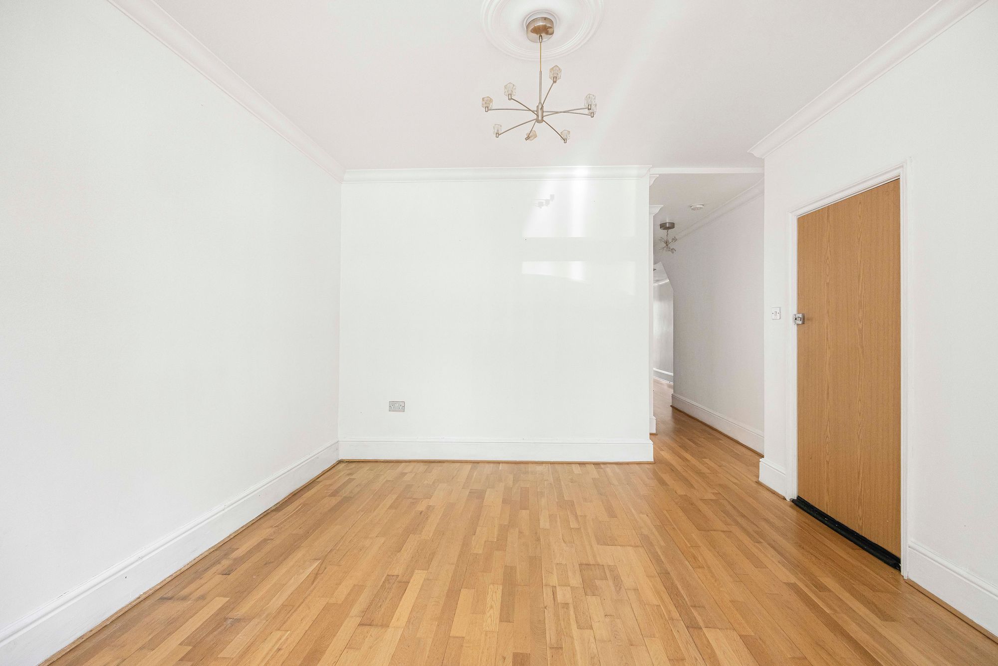 2 bed flat for sale in Guernsey Road, Leytonstone, E11 6