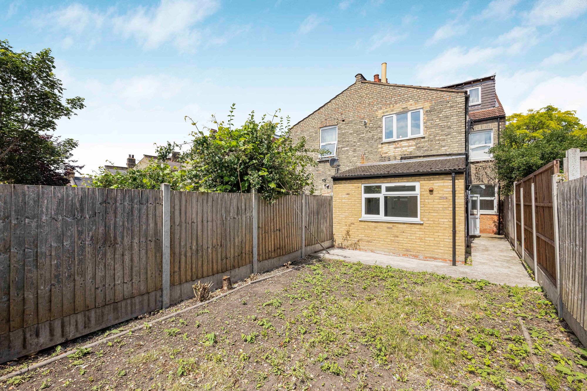 2 bed flat for sale in Guernsey Road, Leytonstone, E11  - Property Image 2