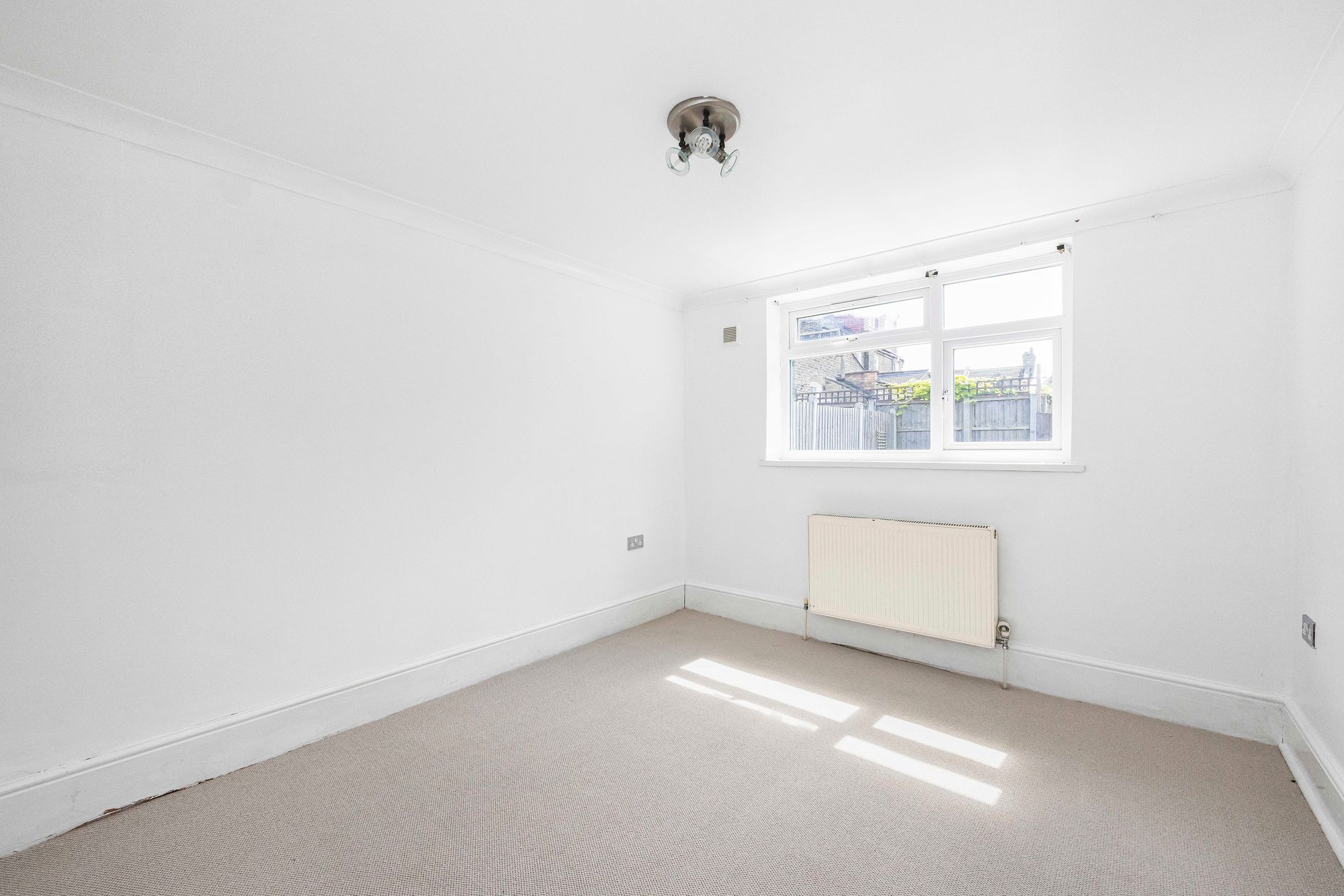 2 bed flat for sale in Guernsey Road, Leytonstone, E11 11