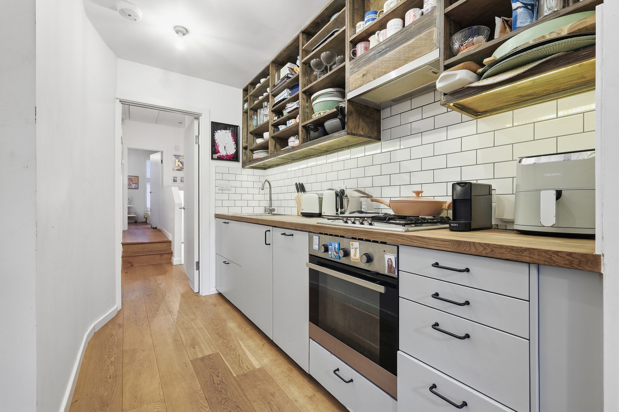 2 bed flat for sale in Francis Road, Leyton, E10 6