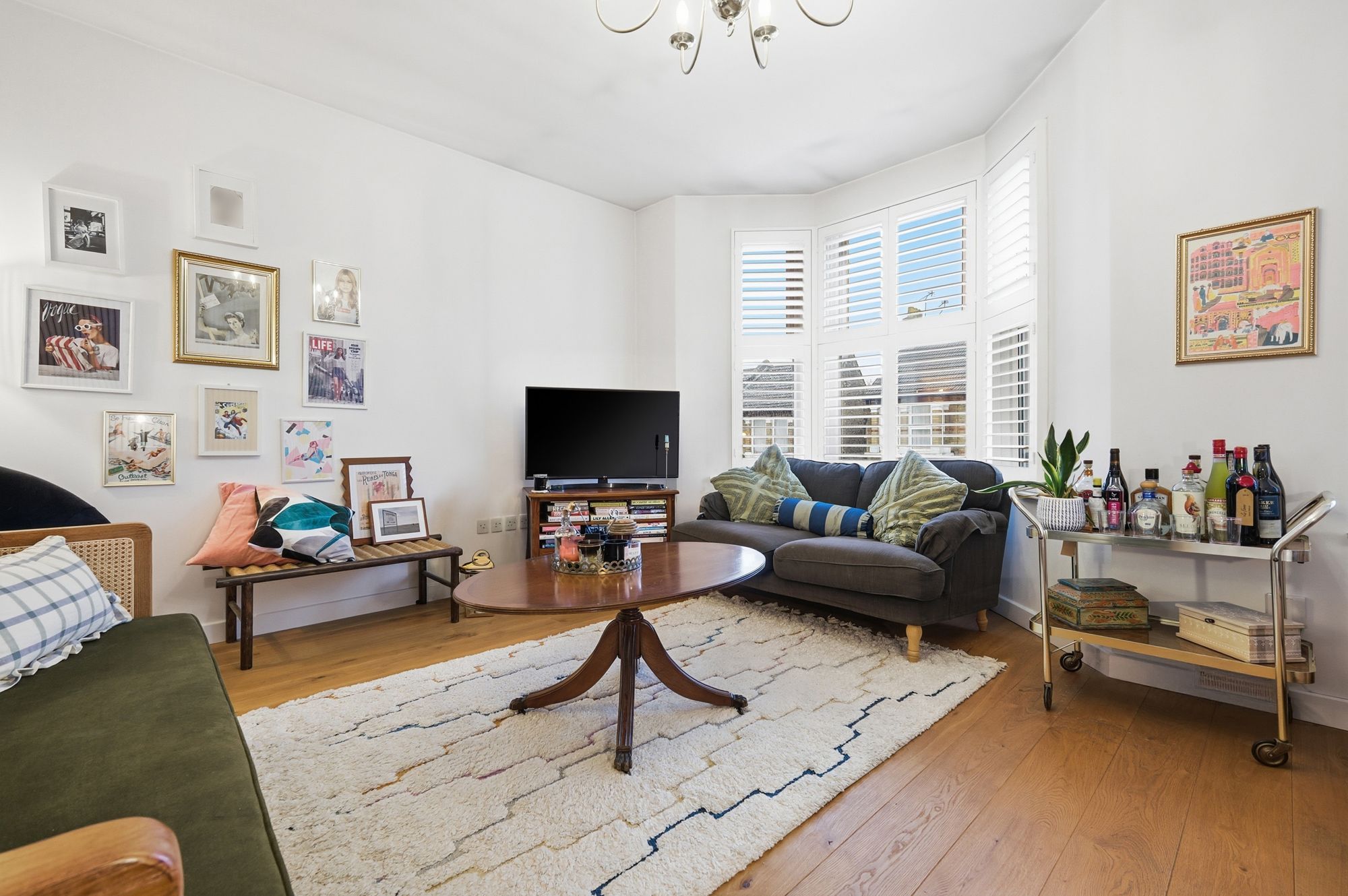 2 bed flat for sale in Francis Road, Leyton, E10 3