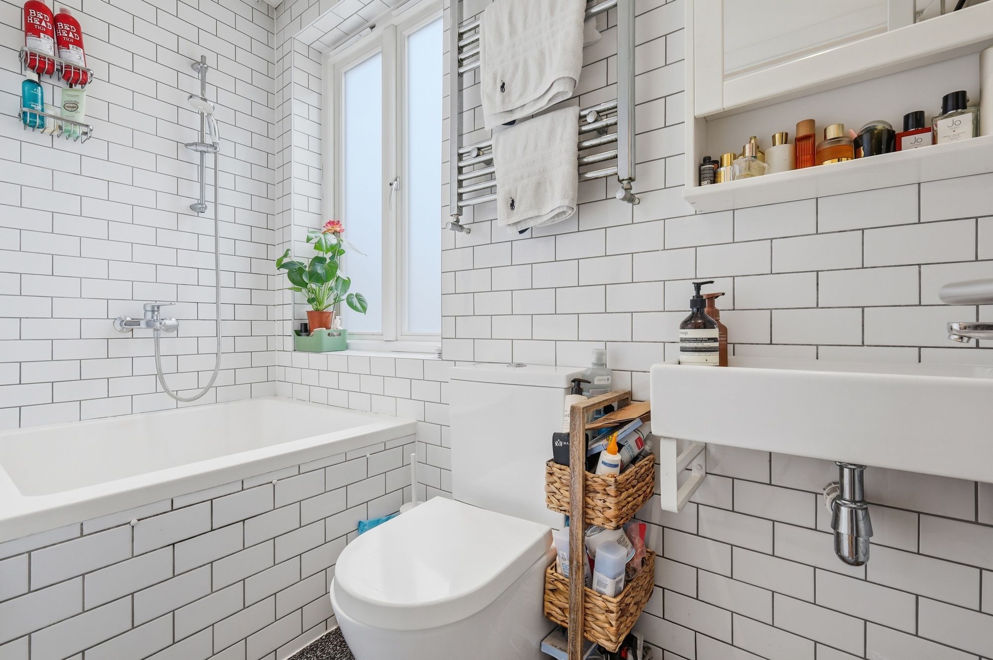 2 bed flat for sale in Francis Road, Leyton, E10 19