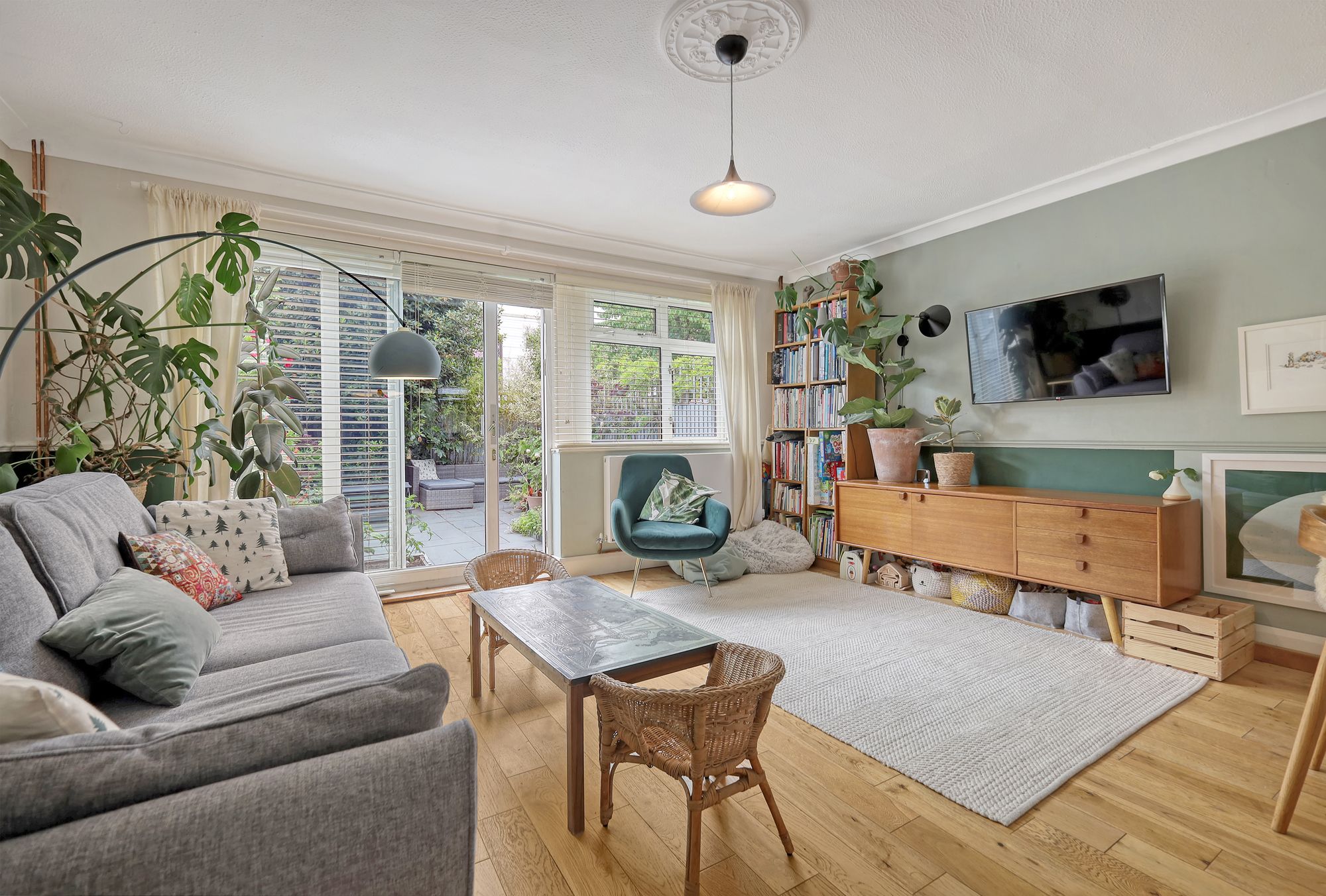 3 bed semi-detached house for sale in Manorhall Gardens, Leyton, E10  - Property Image 2