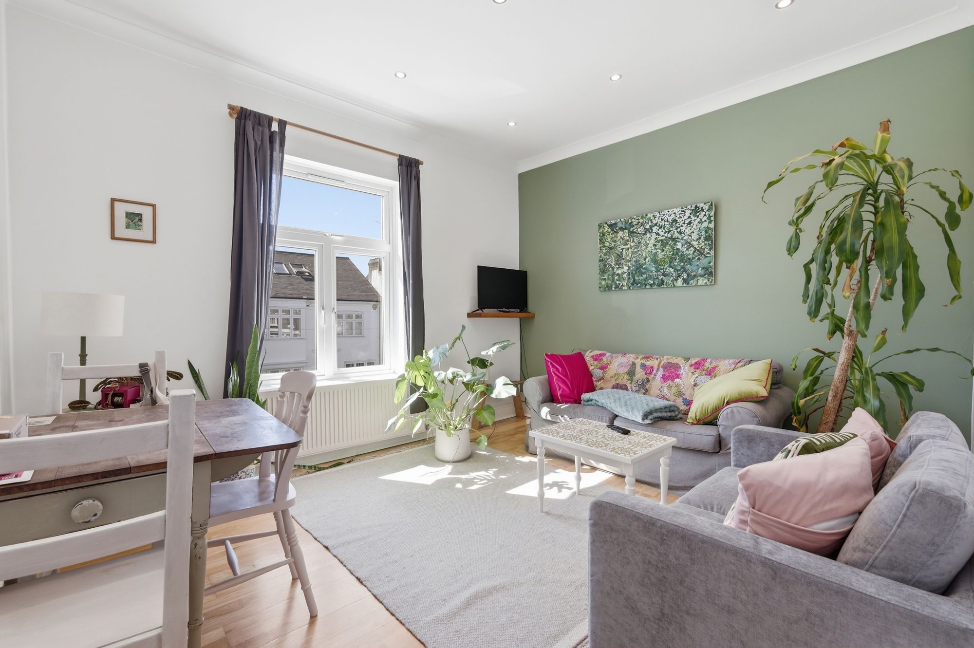 2 bed flat for sale in Grange Park Road, Leyton, E10 1