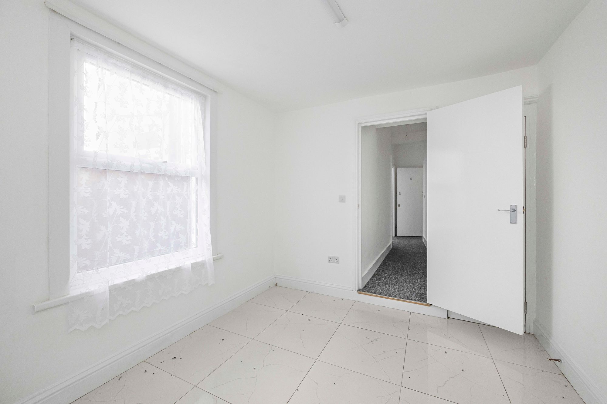2 bed flat for sale in Morley Road, Leyton, E10  - Property Image 6