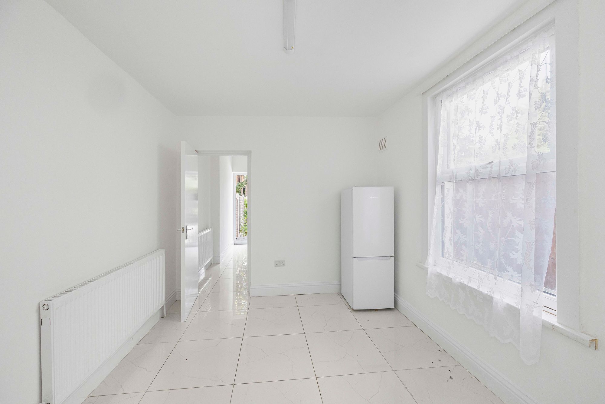 2 bed flat for sale in Morley Road, Leyton, E10 6