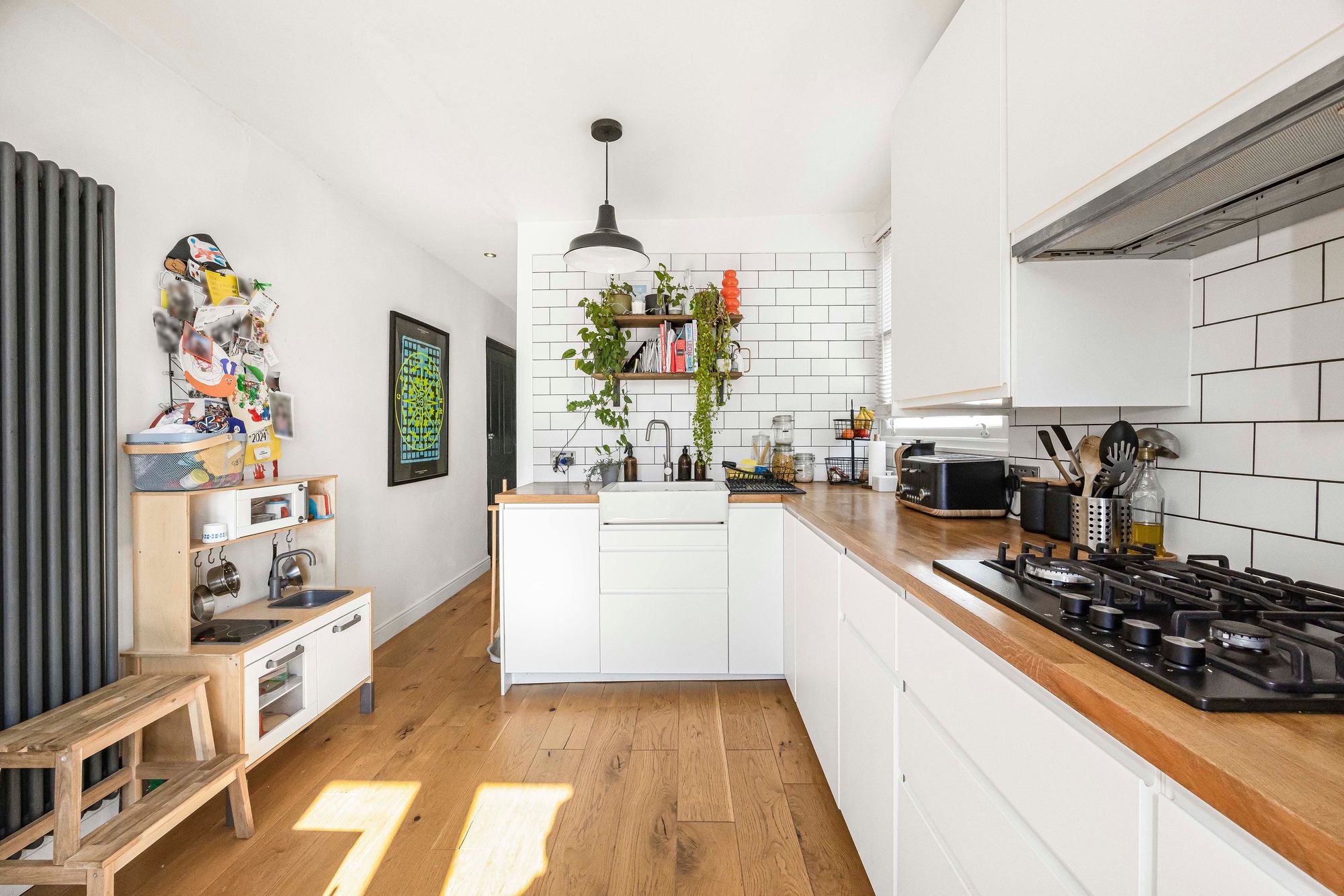 2 bed flat for sale in Dawlish Road, London, E10 3