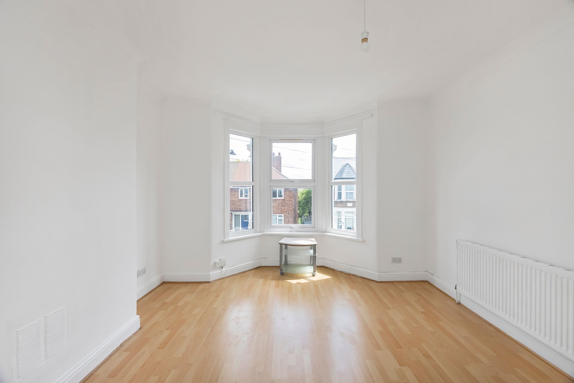 3 bed flat for sale in Murchison Road, Leyton, E10  - Property Image 3