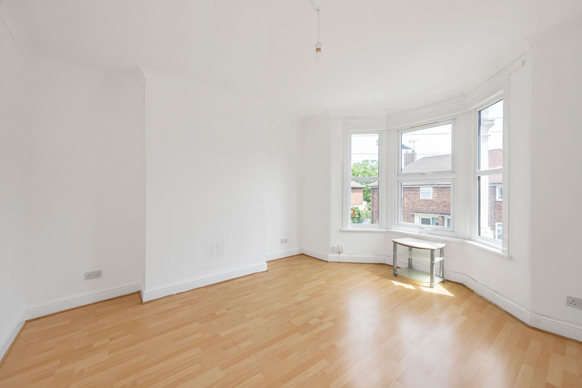 3 bed flat for sale in Murchison Road, Leyton, E10  - Property Image 2