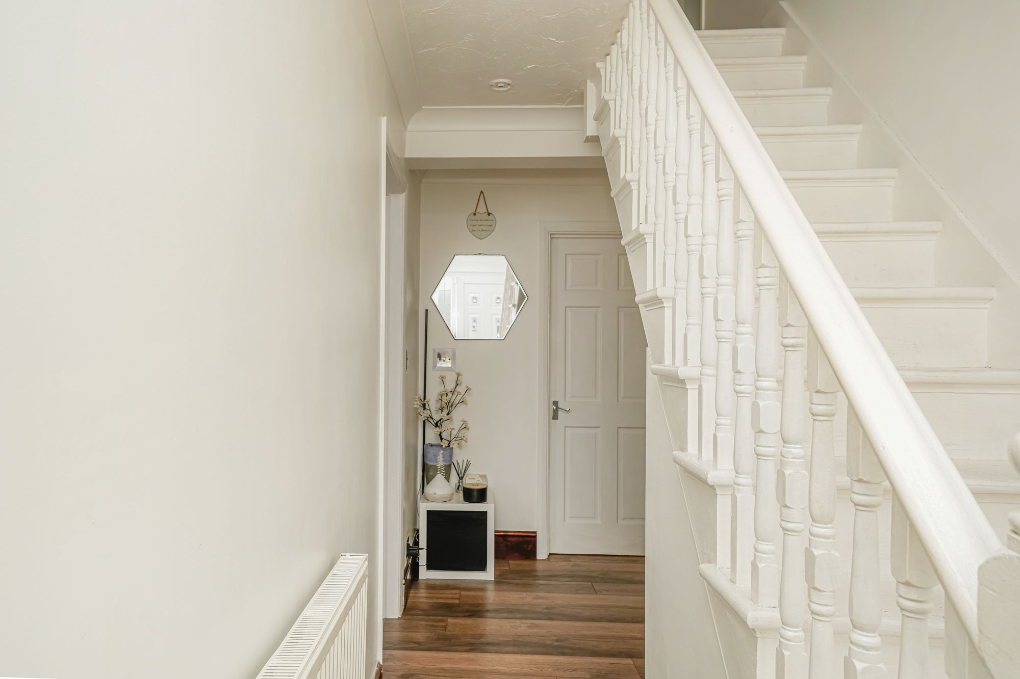 4 bed detached bungalow for sale in Mawney Road, Romford, RM7  - Property Image 6