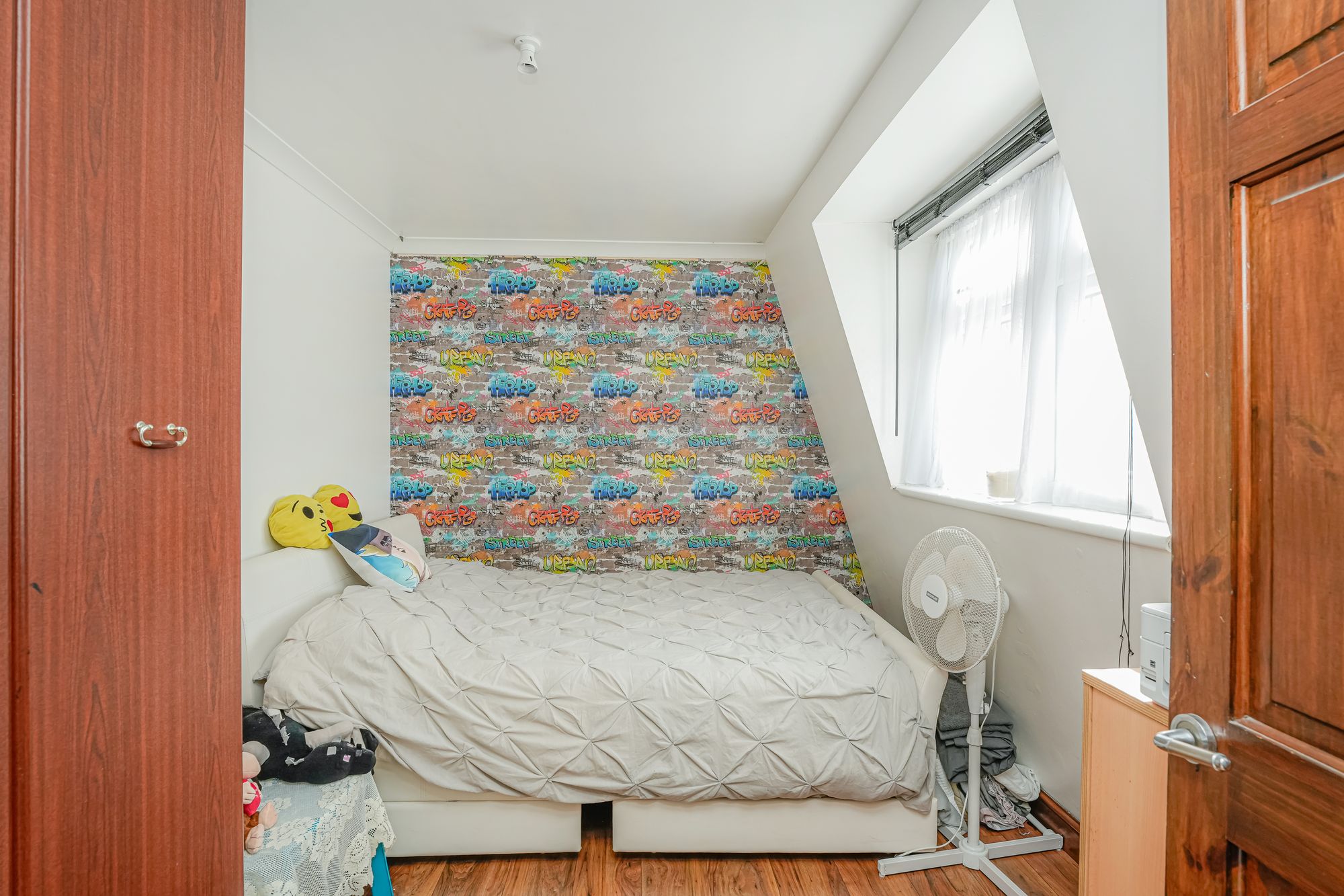 4 bed detached bungalow for sale in Mawney Road, Romford, RM7  - Property Image 21