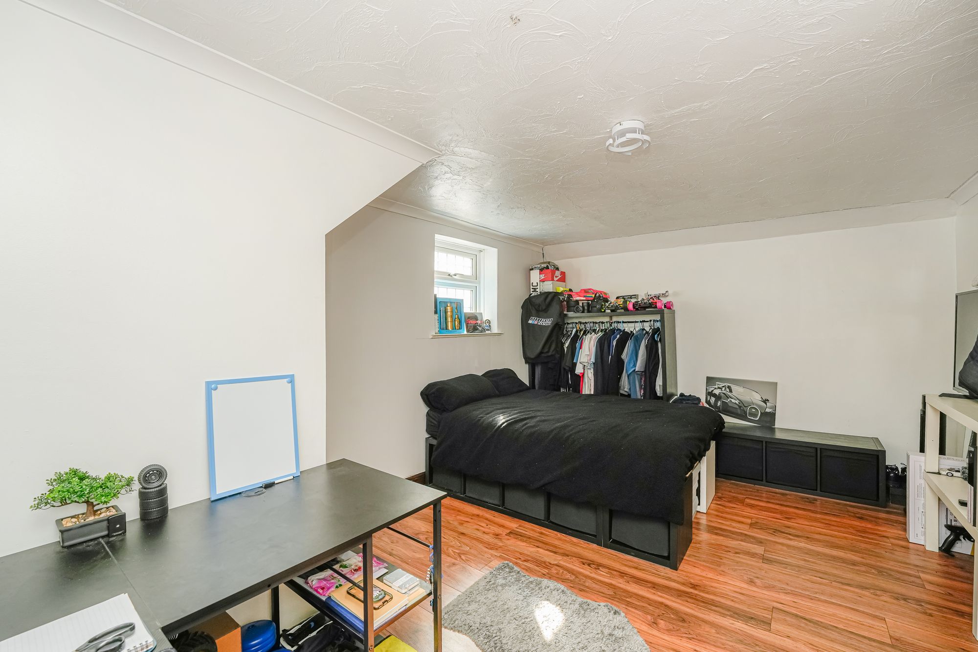 4 bed detached bungalow for sale in Mawney Road, Romford, RM7 23