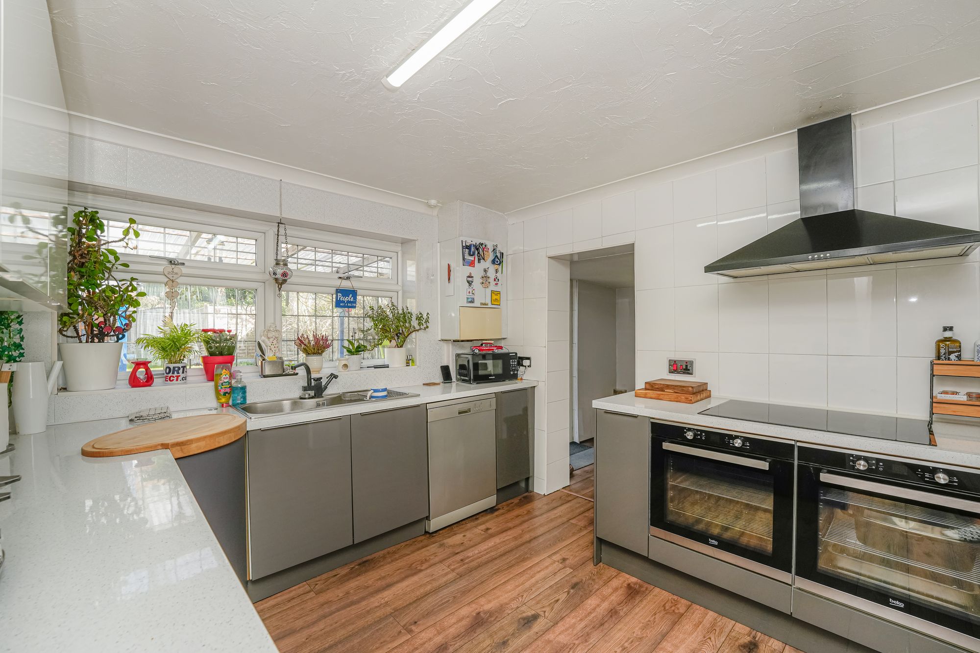 4 bed detached bungalow for sale in Mawney Road, Romford, RM7 10