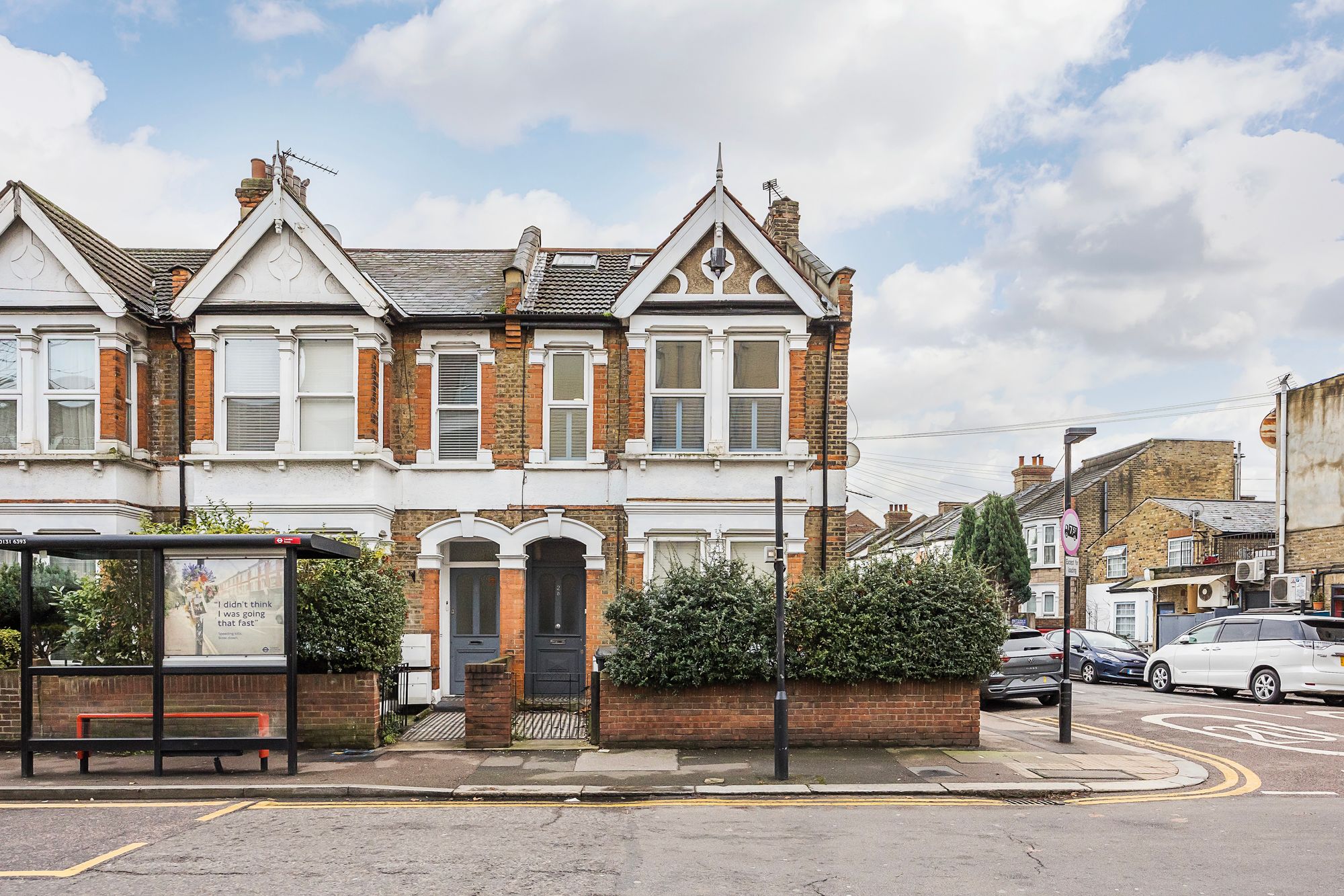 2 bed flat to rent in Hainault Road, Leytonstone, E11