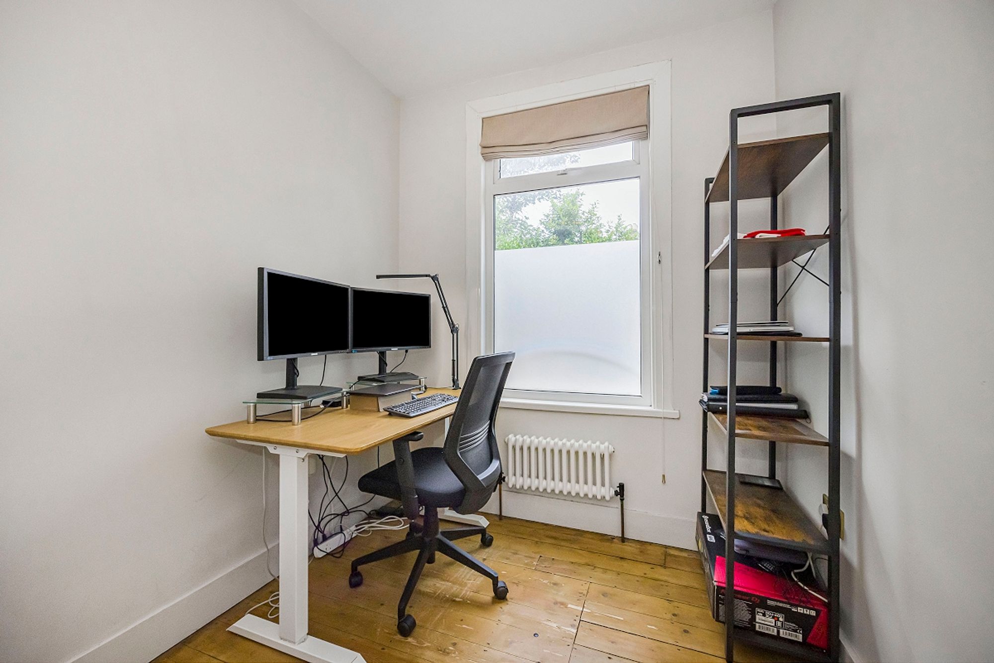 2 bed flat for sale in Newport Road, Leyton, E10 11