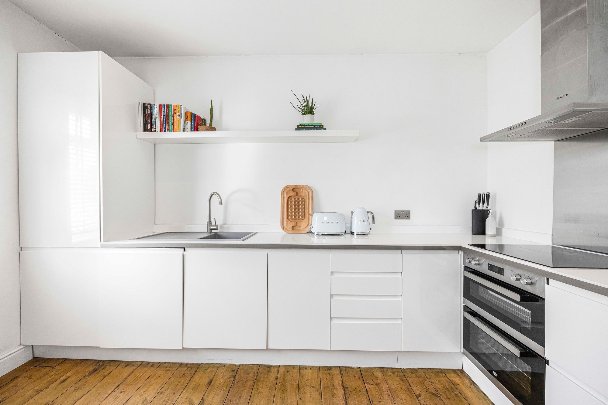 2 bed flat for sale in Francis Road, Leyton, E10  - Property Image 1