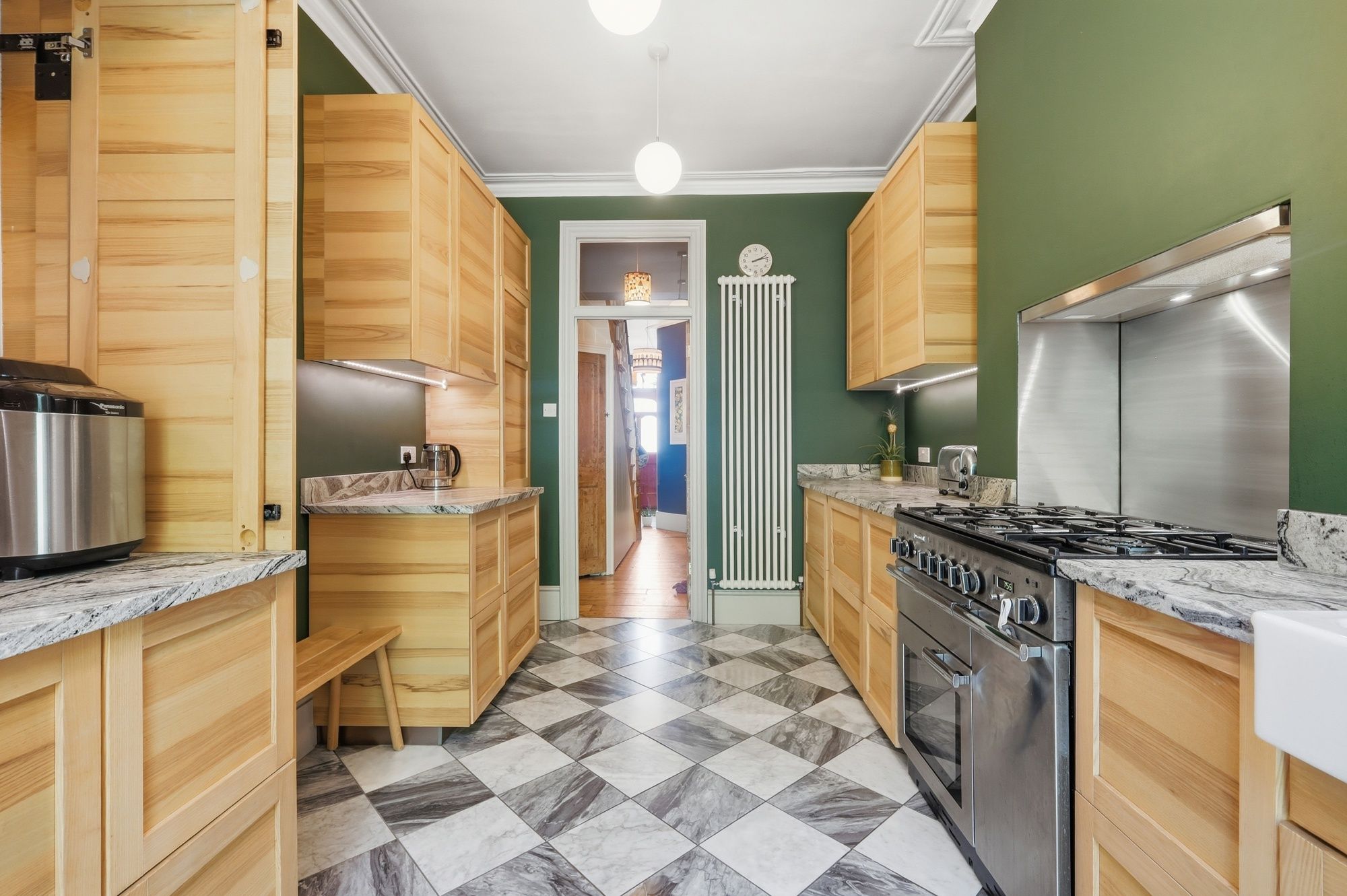 3 bed end of terrace house for sale in Pretoria Road, Leytonstone, E11  - Property Image 3