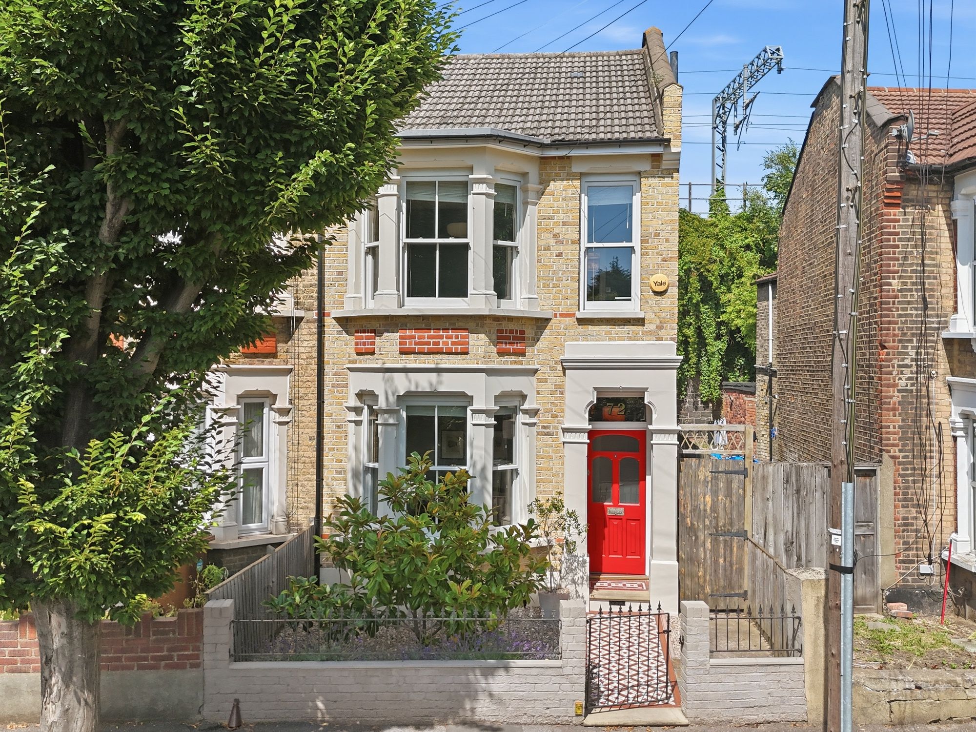 3 bed end of terrace house for sale in Pretoria Road, Leytonstone, E11  - Property Image 1