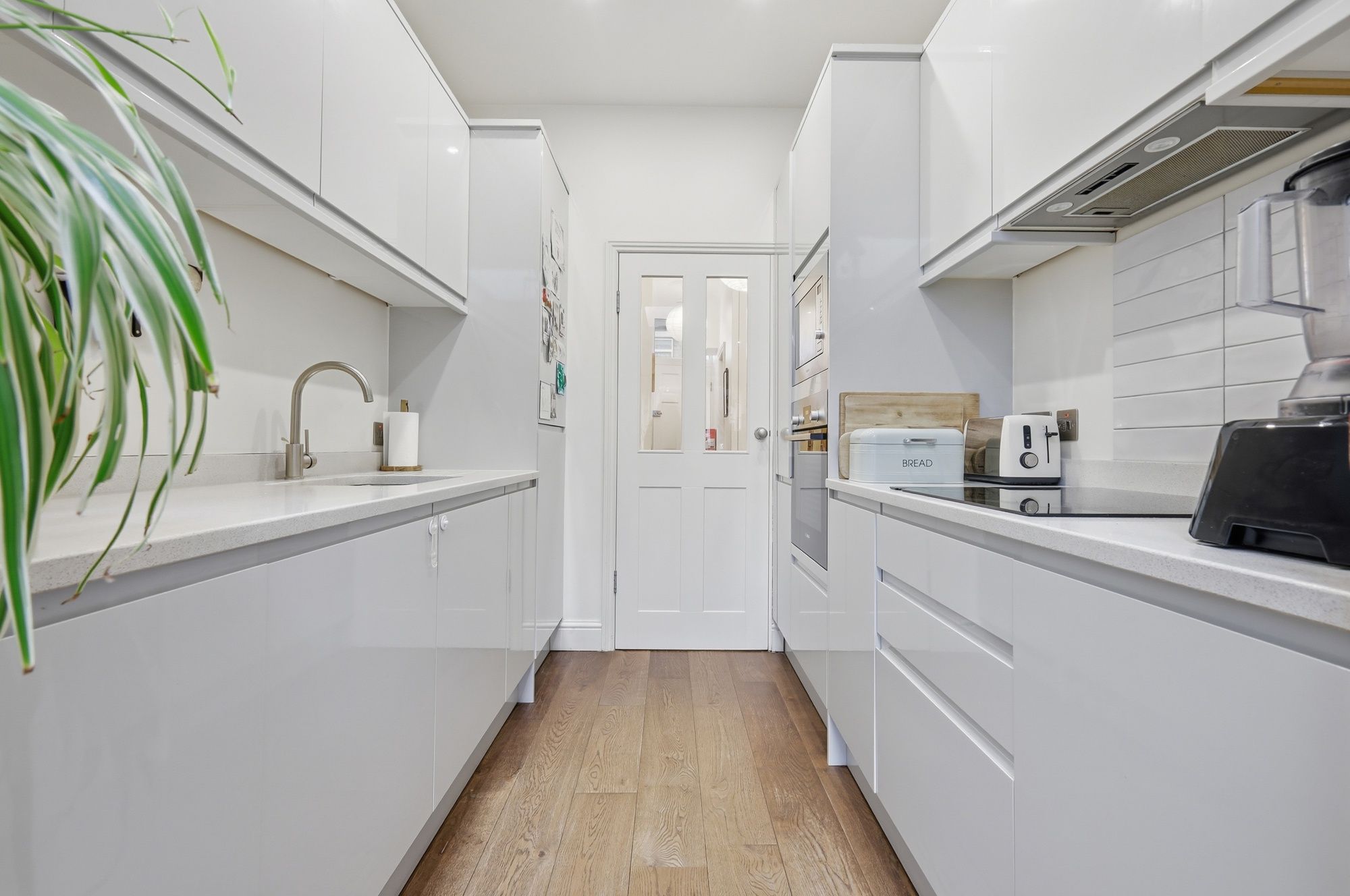 2 bed flat for sale in St. Mary's Road, London, E10 1