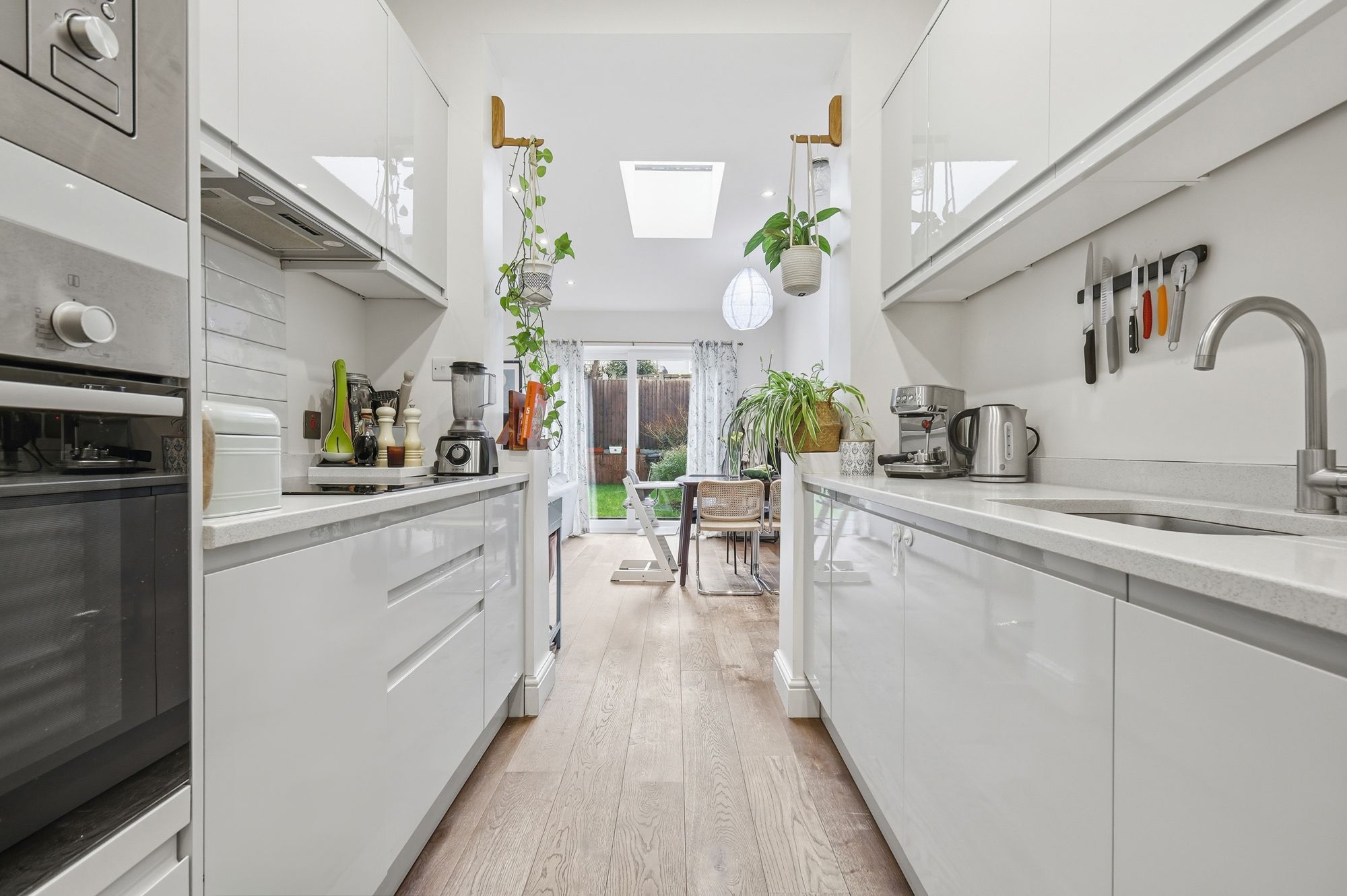 2 bed flat for sale in St. Mary's Road, London, E10  - Property Image 3