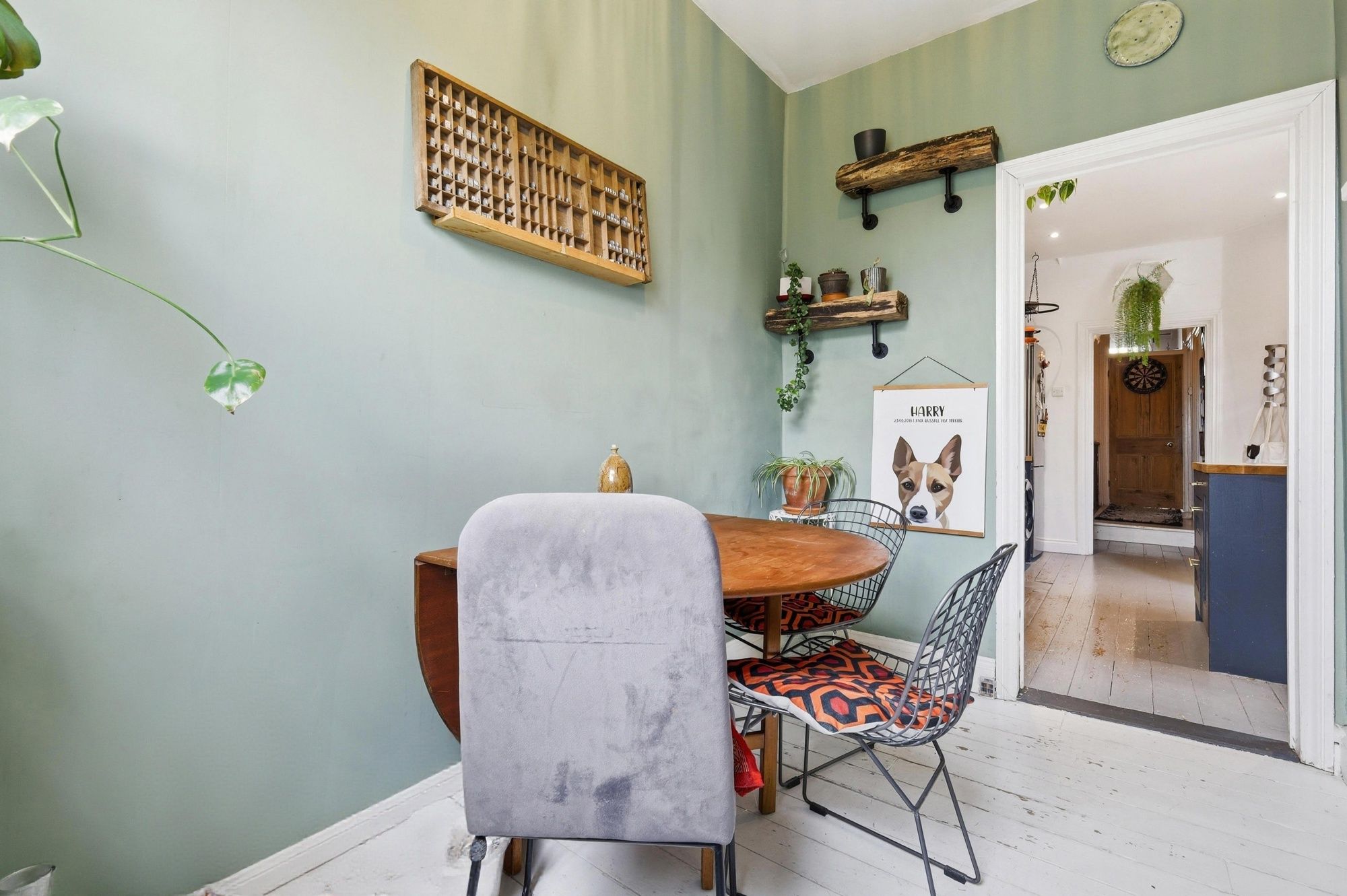 3 bed flat for sale in Lawton Road, London, E10 19