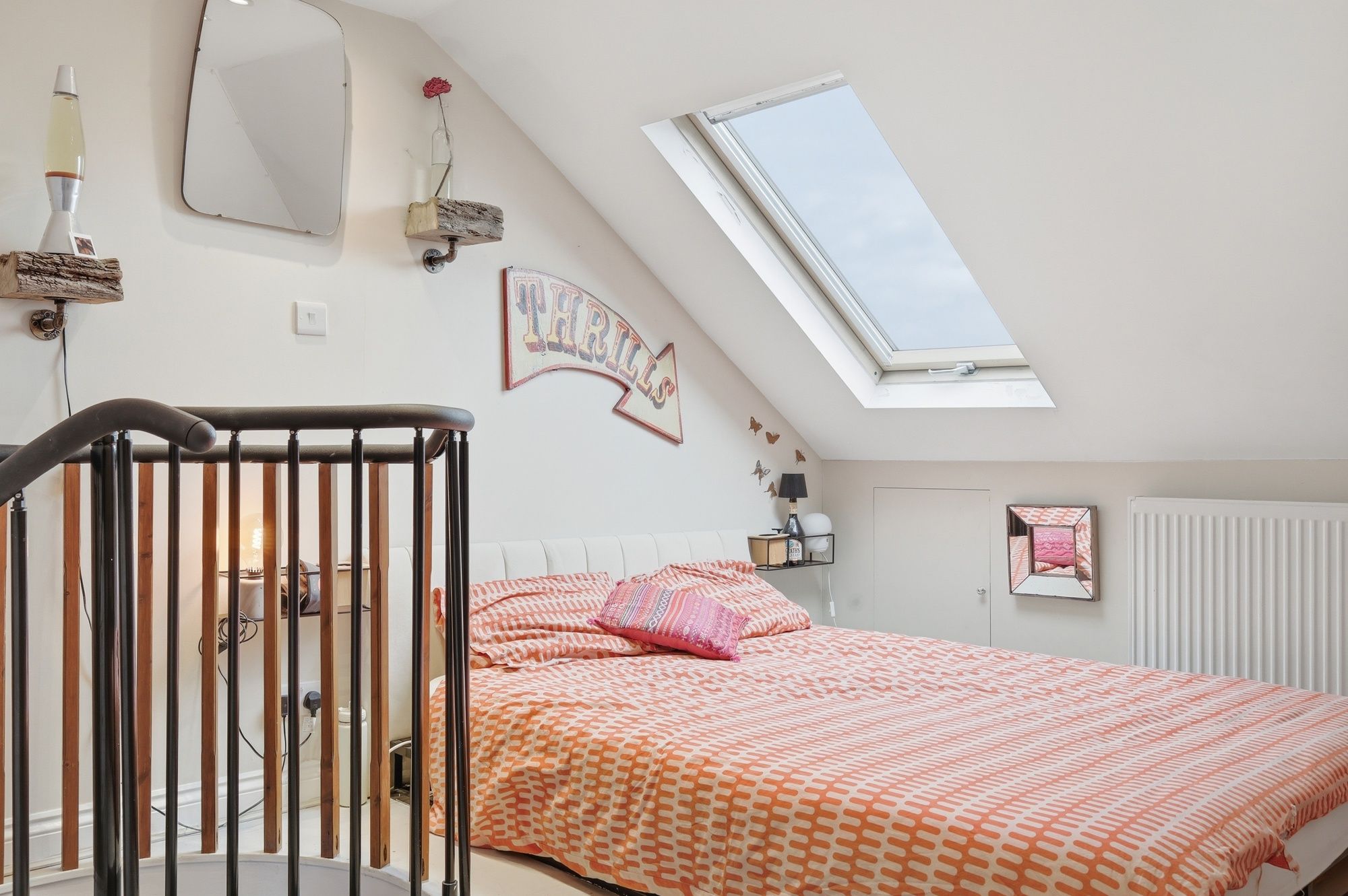 3 bed flat for sale in Lawton Road, London, E10 15