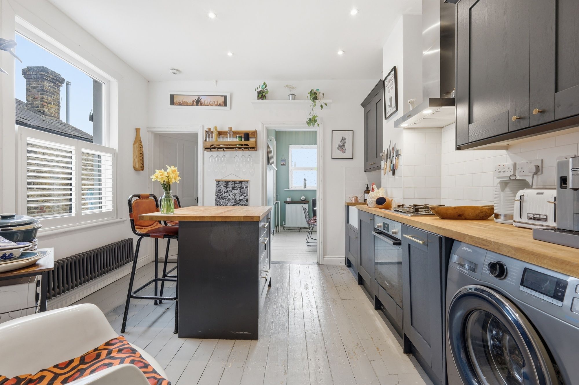 3 bed flat for sale in Lawton Road, London, E10  - Property Image 6