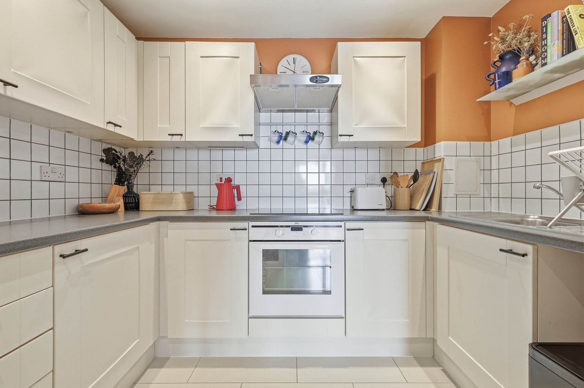 2 bed flat for sale in Brisbane Road, Kitchen Court, Leyton, E10  - Property Image 6