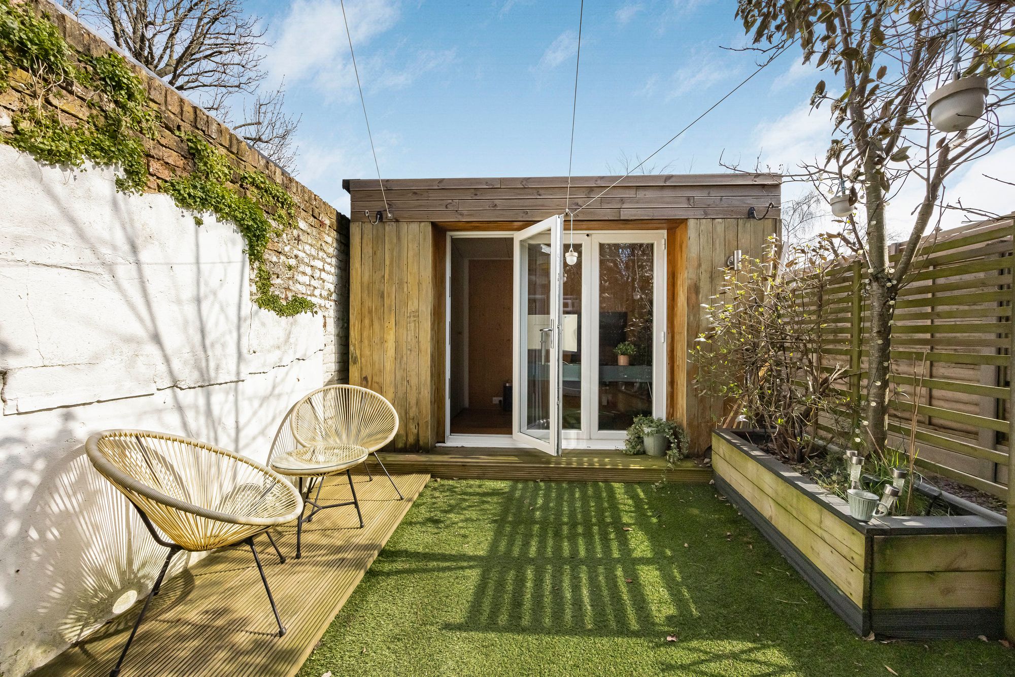 1 bed ground floor flat for sale in Beulah Road, London, E17 8