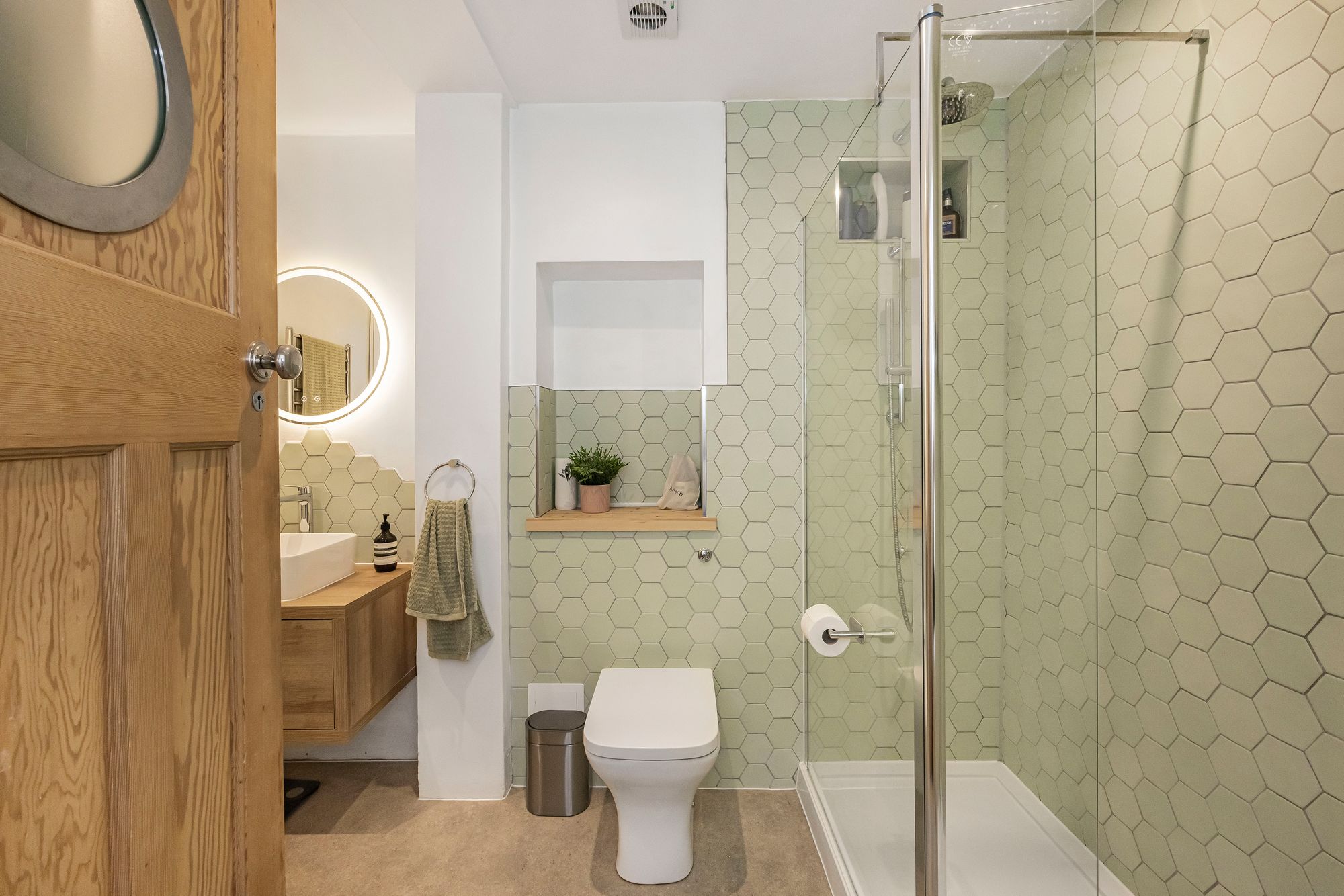 1 bed ground floor flat for sale in Beulah Road, London, E17  - Property Image 4