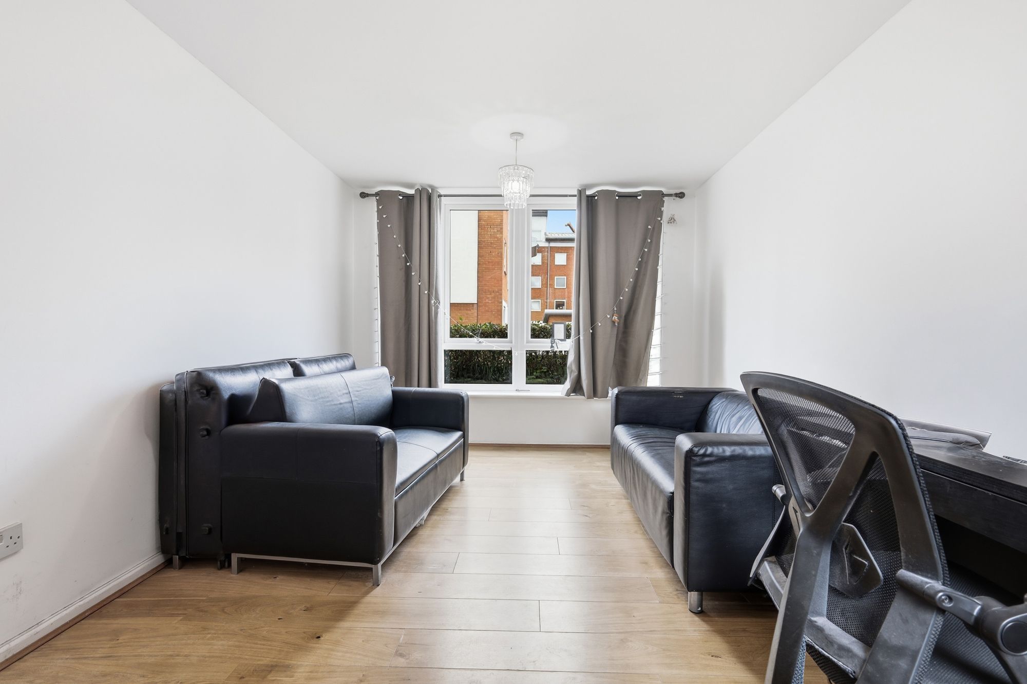 1 bed flat for sale in Felixstowe Court, London, E16 3