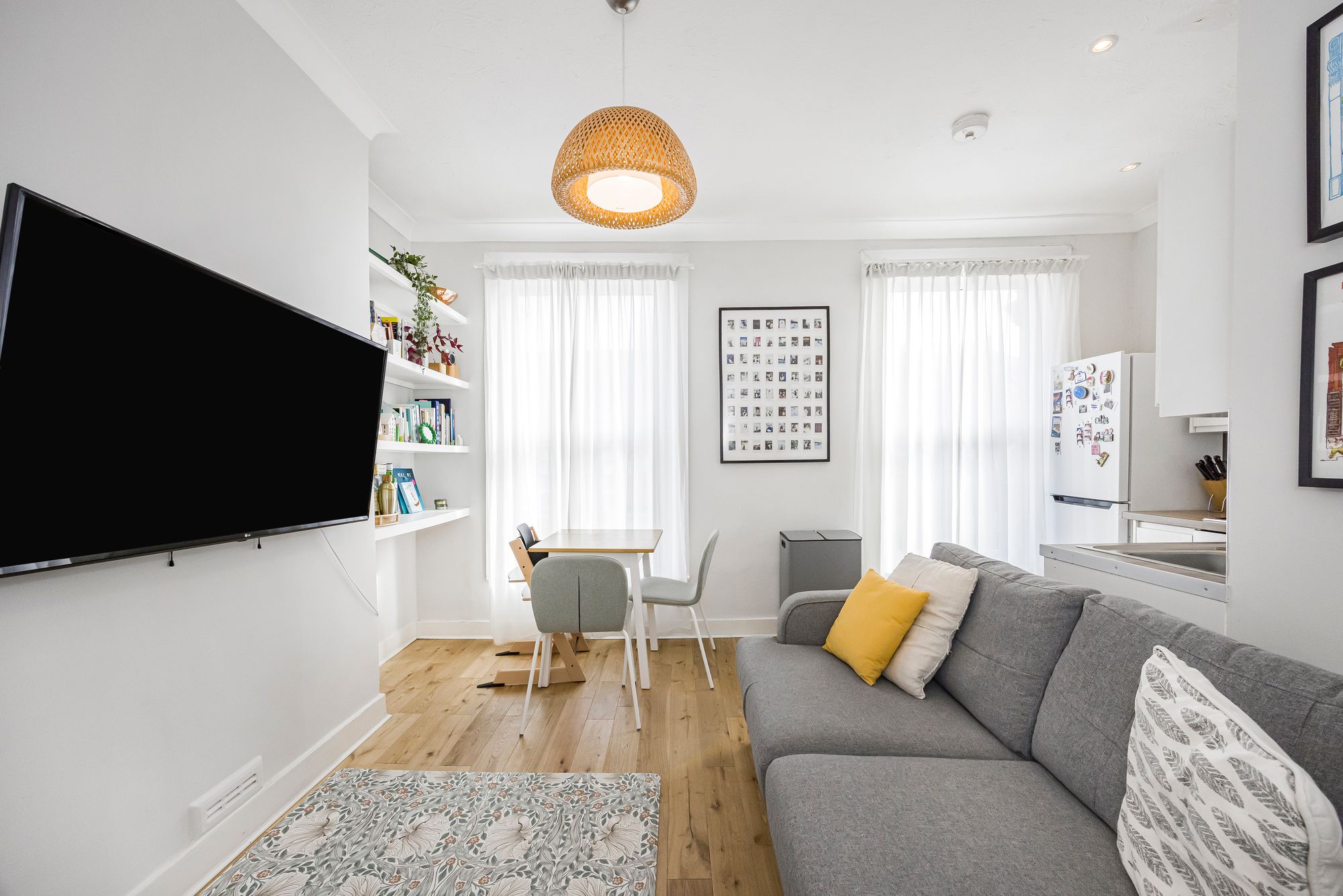 2 bed flat for sale in High Road Leyton, London, E15  - Property Image 4