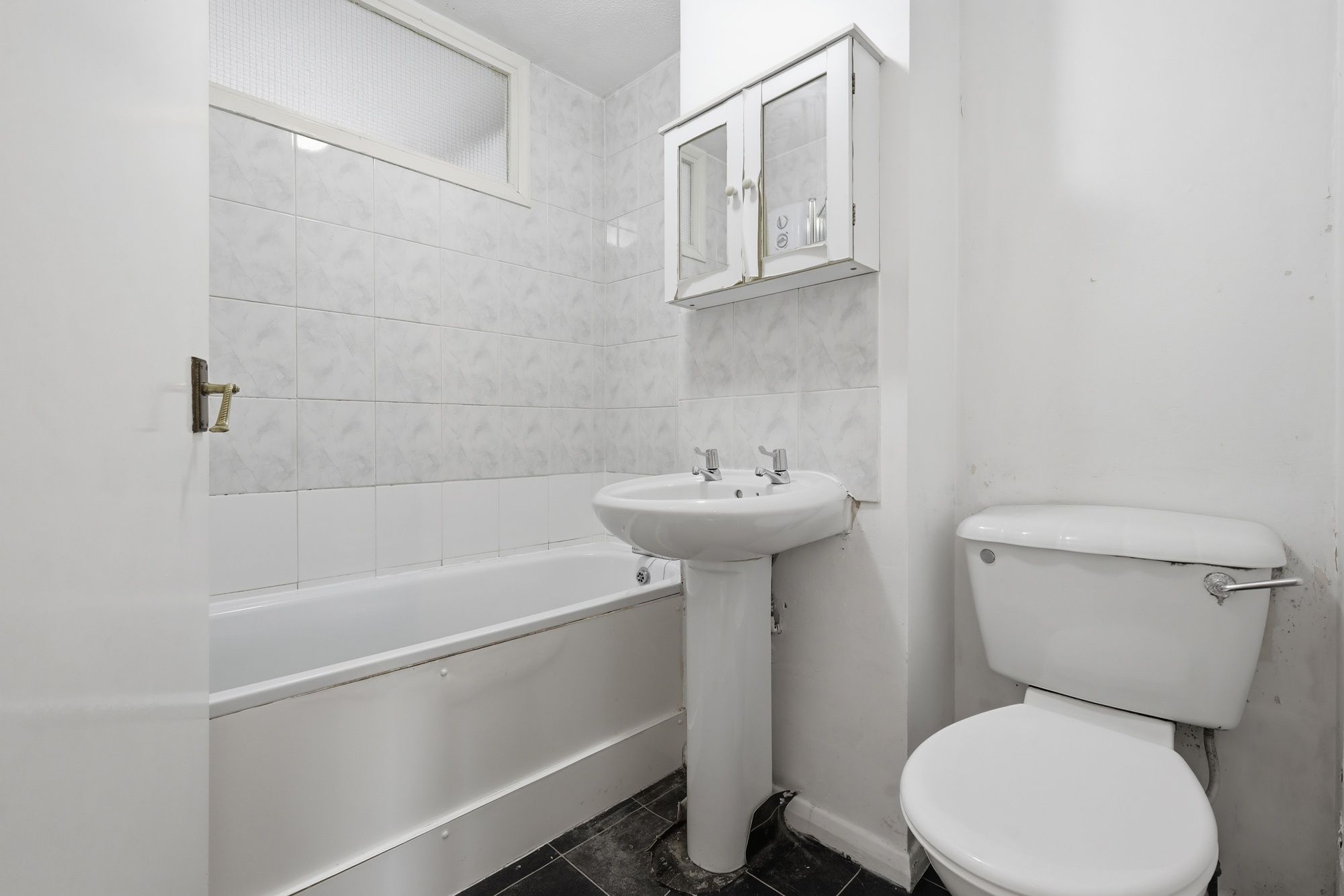 2 bed flat for sale in Mallard Court, Stocksfield Road, Walthamstow, E17  - Property Image 8