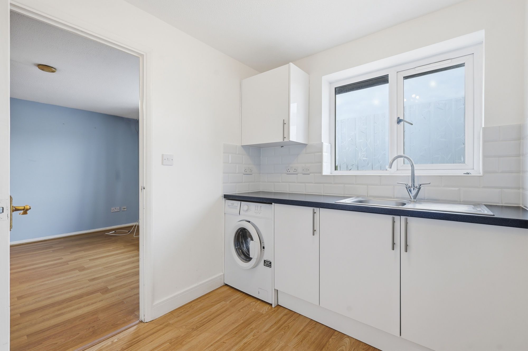 2 bed flat for sale in Mallard Court, Stocksfield Road, Walthamstow, E17  - Property Image 4
