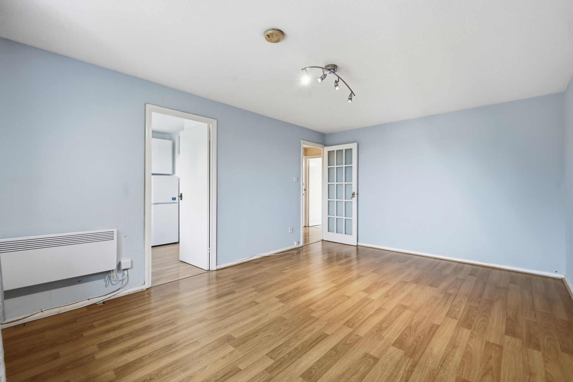 2 bed flat for sale in Mallard Court, Stocksfield Road, Walthamstow, E17  - Property Image 6