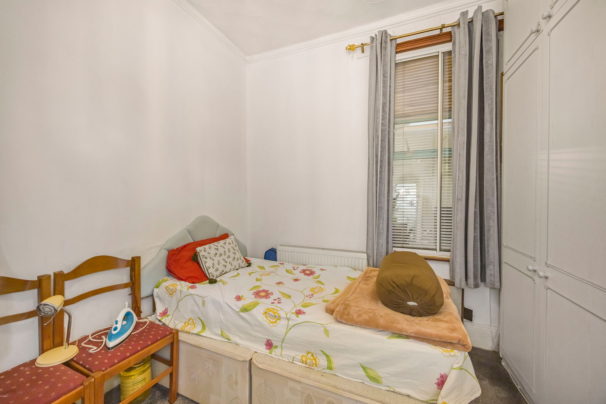 3 bed mid-terraced house for sale in Goodall Road, London, E11  - Property Image 9