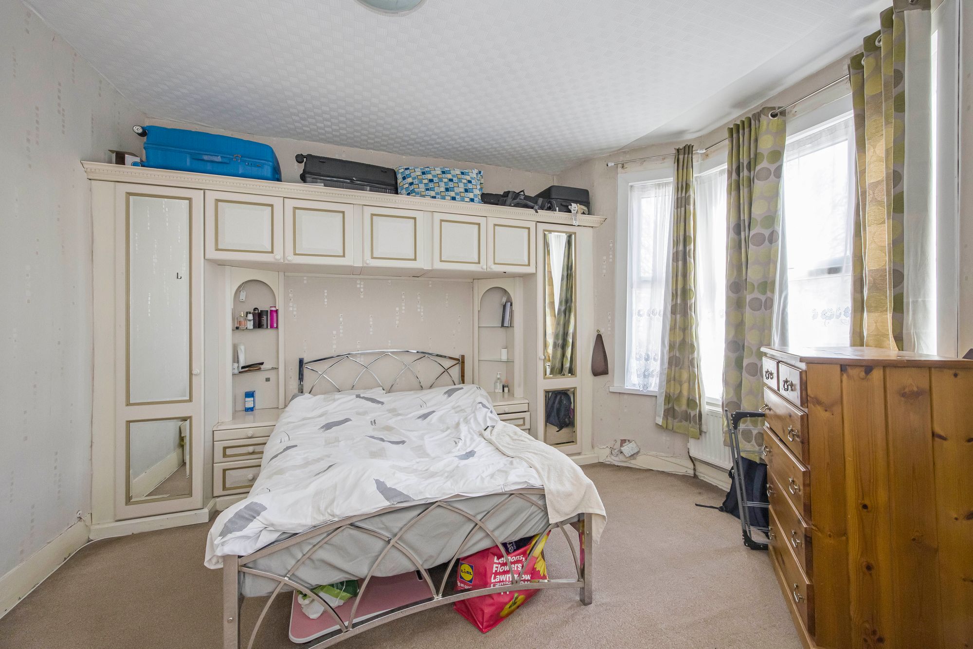 3 bed mid-terraced house for sale in Goodall Road, London, E11  - Property Image 16