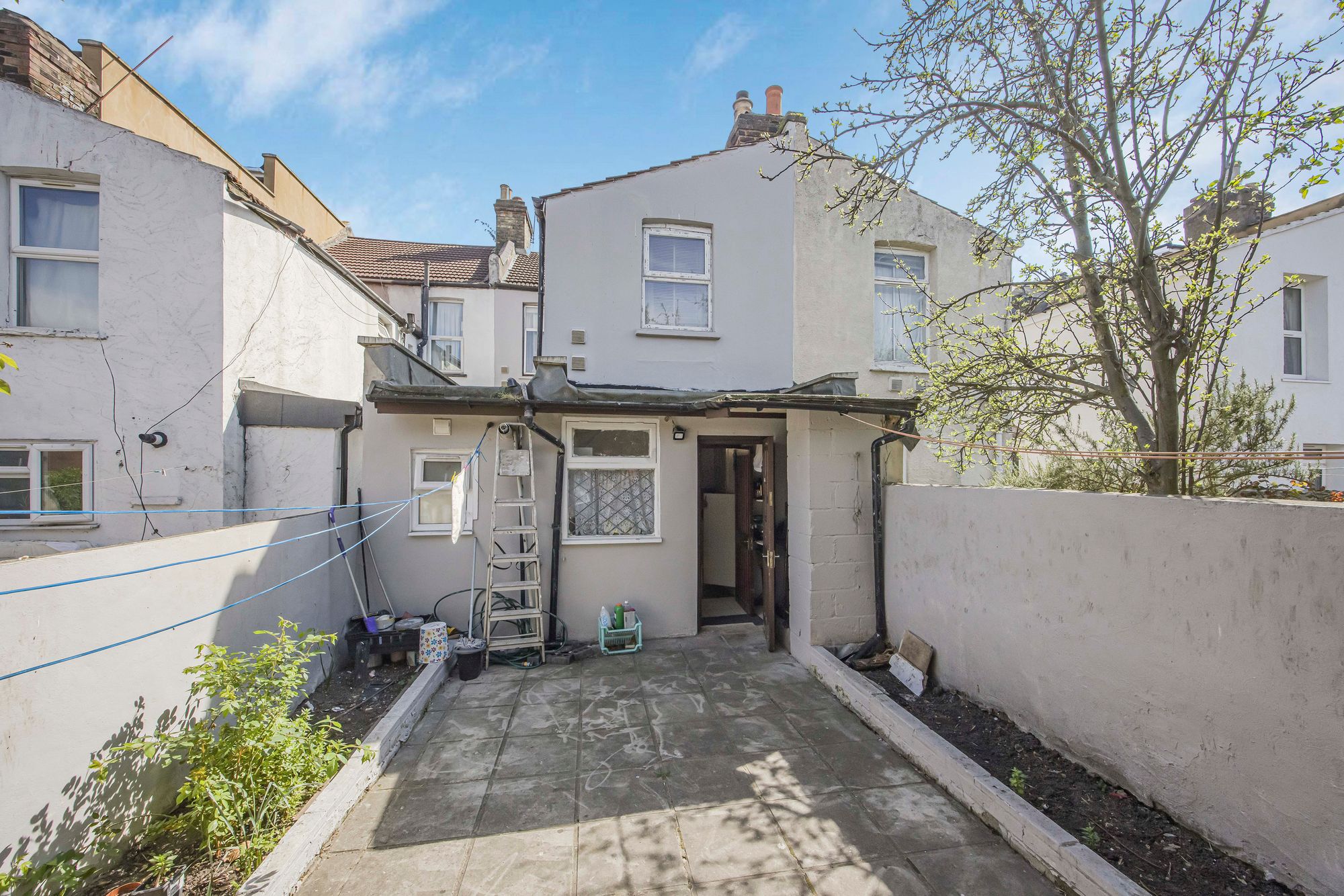 3 bed mid-terraced house for sale in Goodall Road, London, E11  - Property Image 20