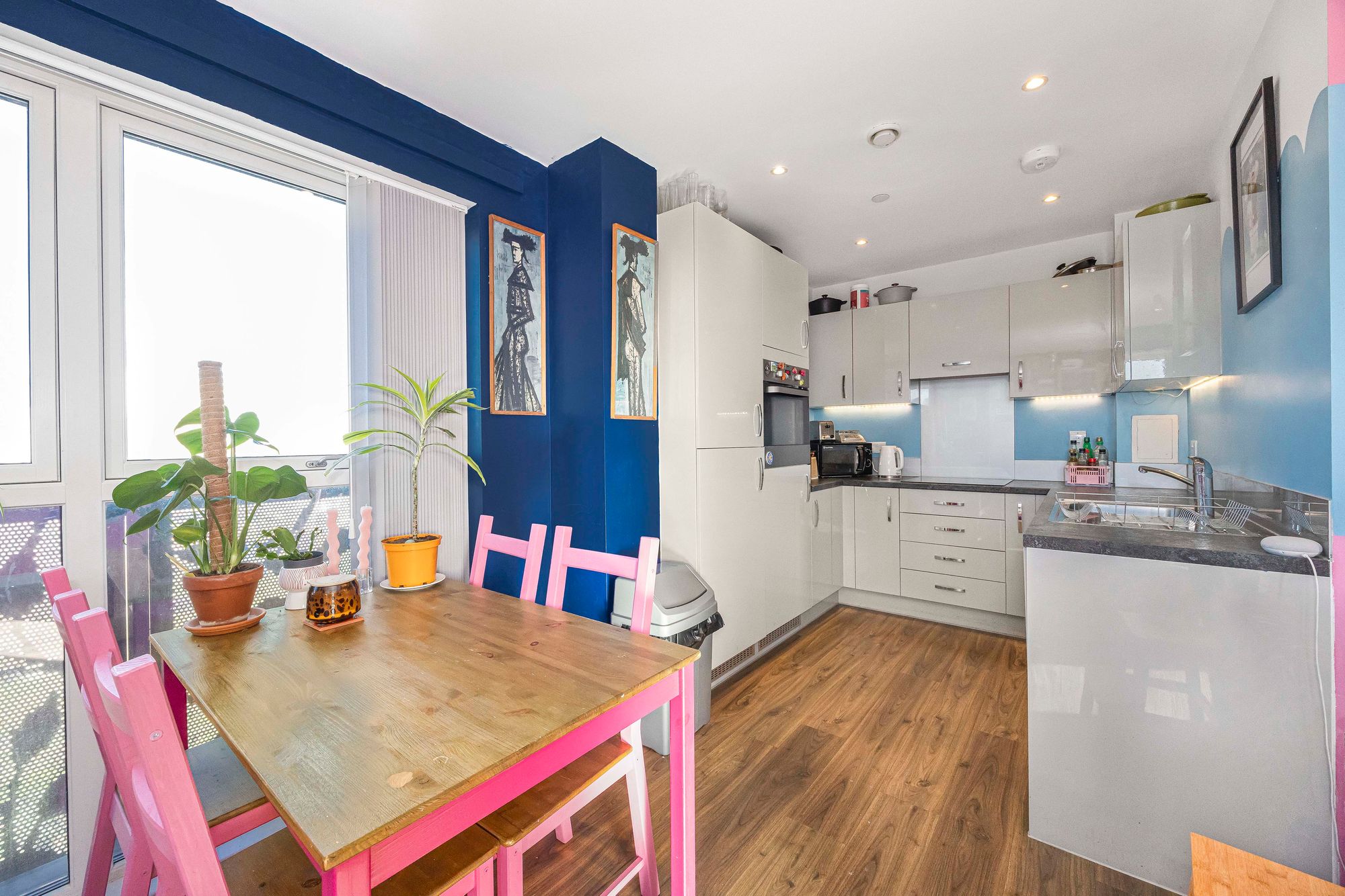 2 bed apartment for sale in Dunedin Road, Siskin Apartments, E10 6