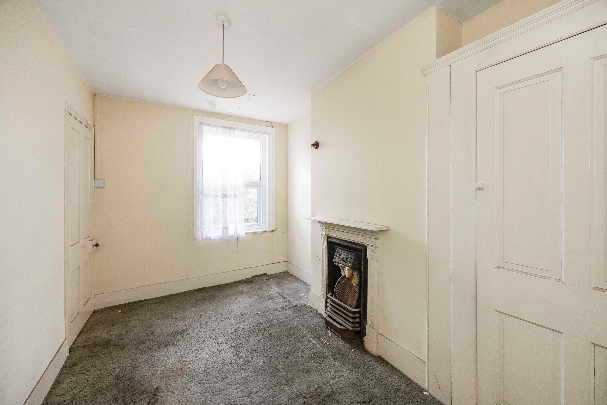 3 bed mid-terraced house for sale in Carnarvon Road, London, E18  - Property Image 7