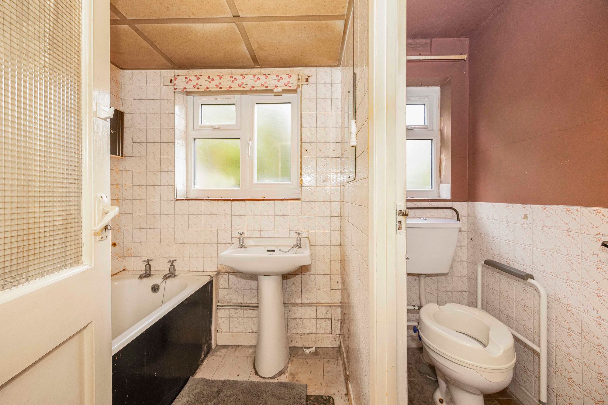 3 bed mid-terraced house for sale in Carnarvon Road, London, E18  - Property Image 9