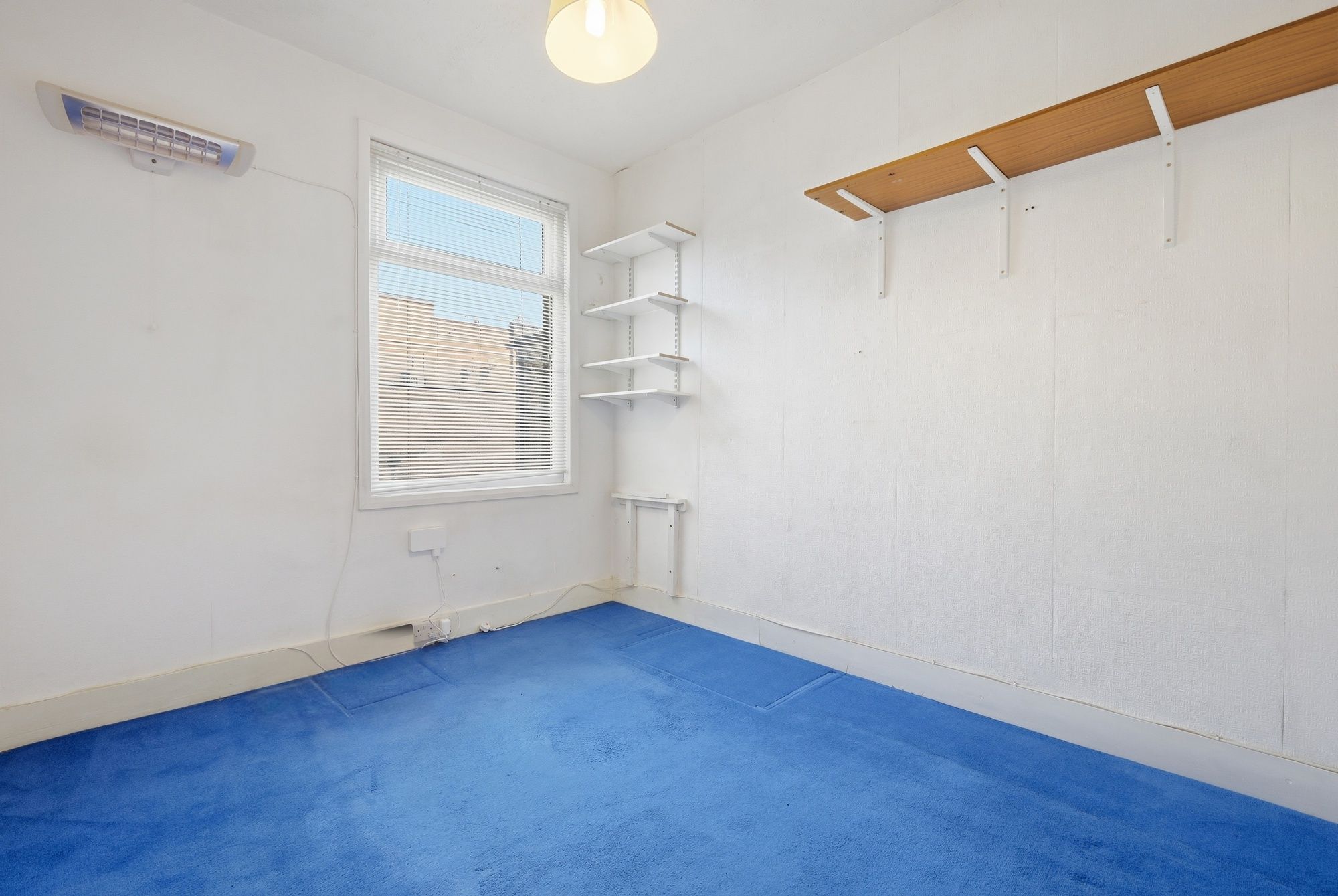 3 bed terraced house for sale in Dunedin Road, London, E10  - Property Image 13