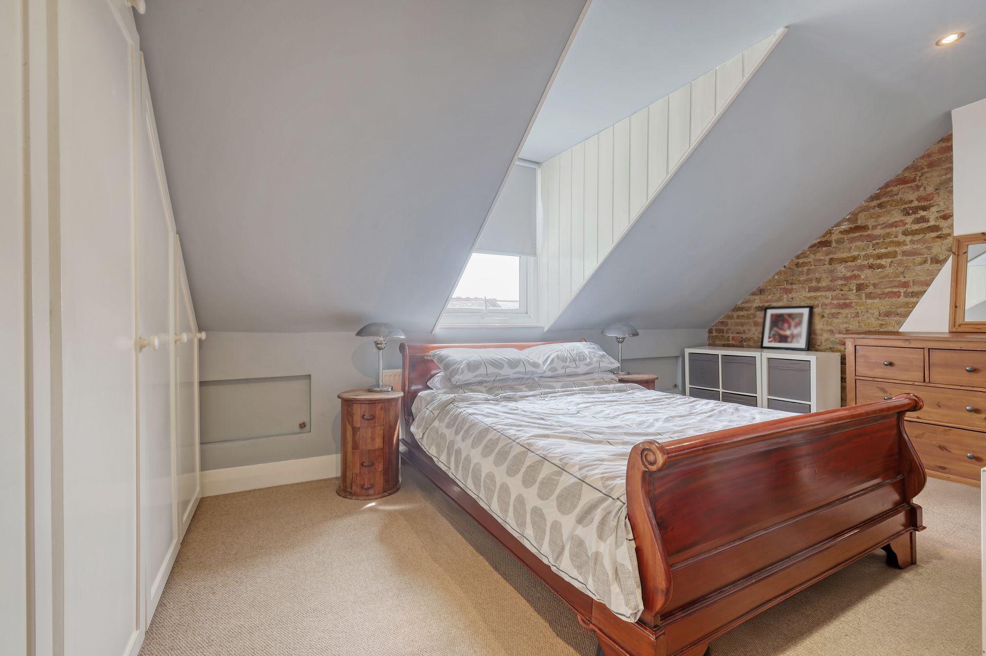 2 bed flat for sale in Hoe Street, London, E17  - Property Image 13