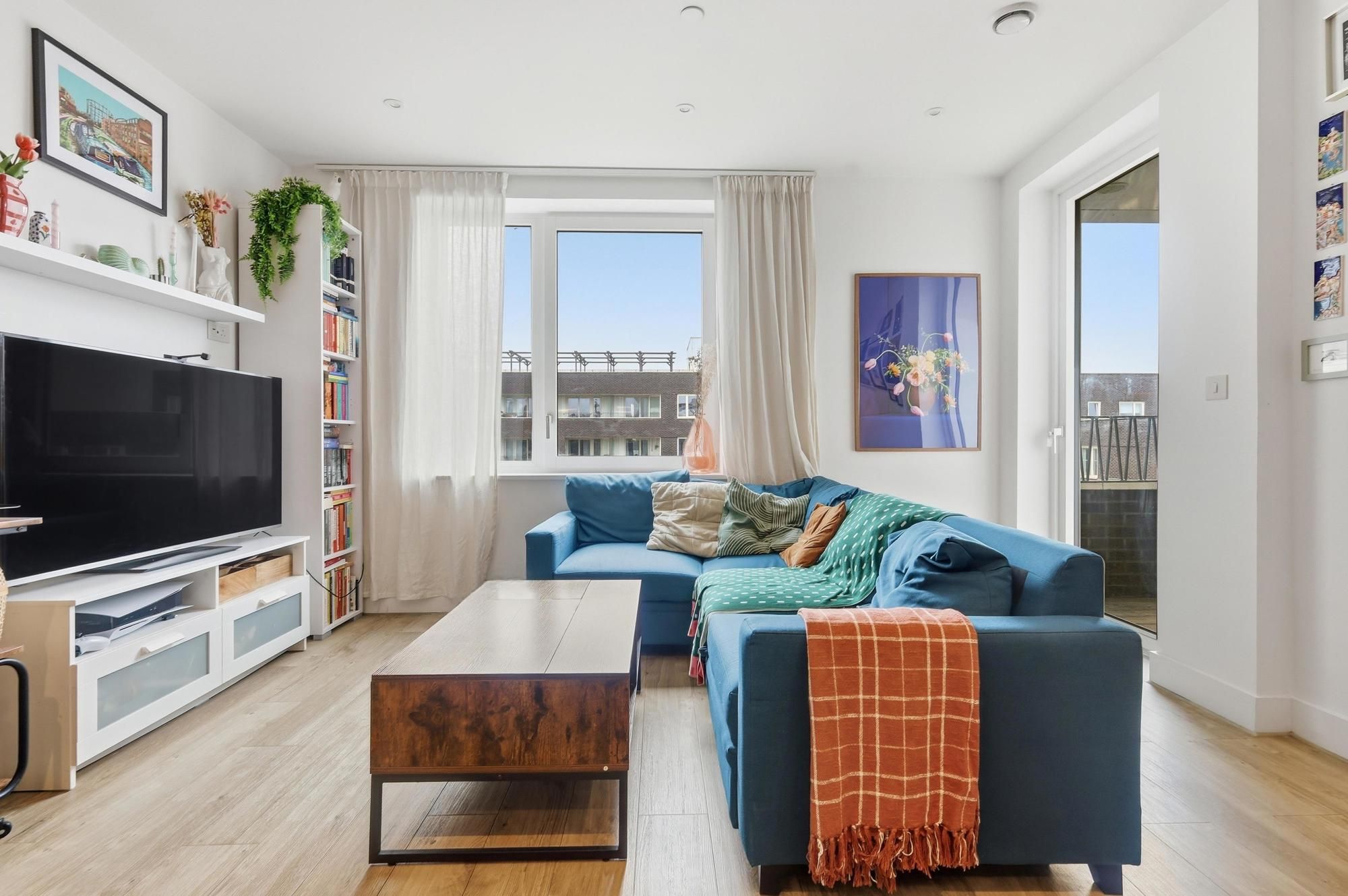 1 bed apartment for sale in Beck Square, London, E10