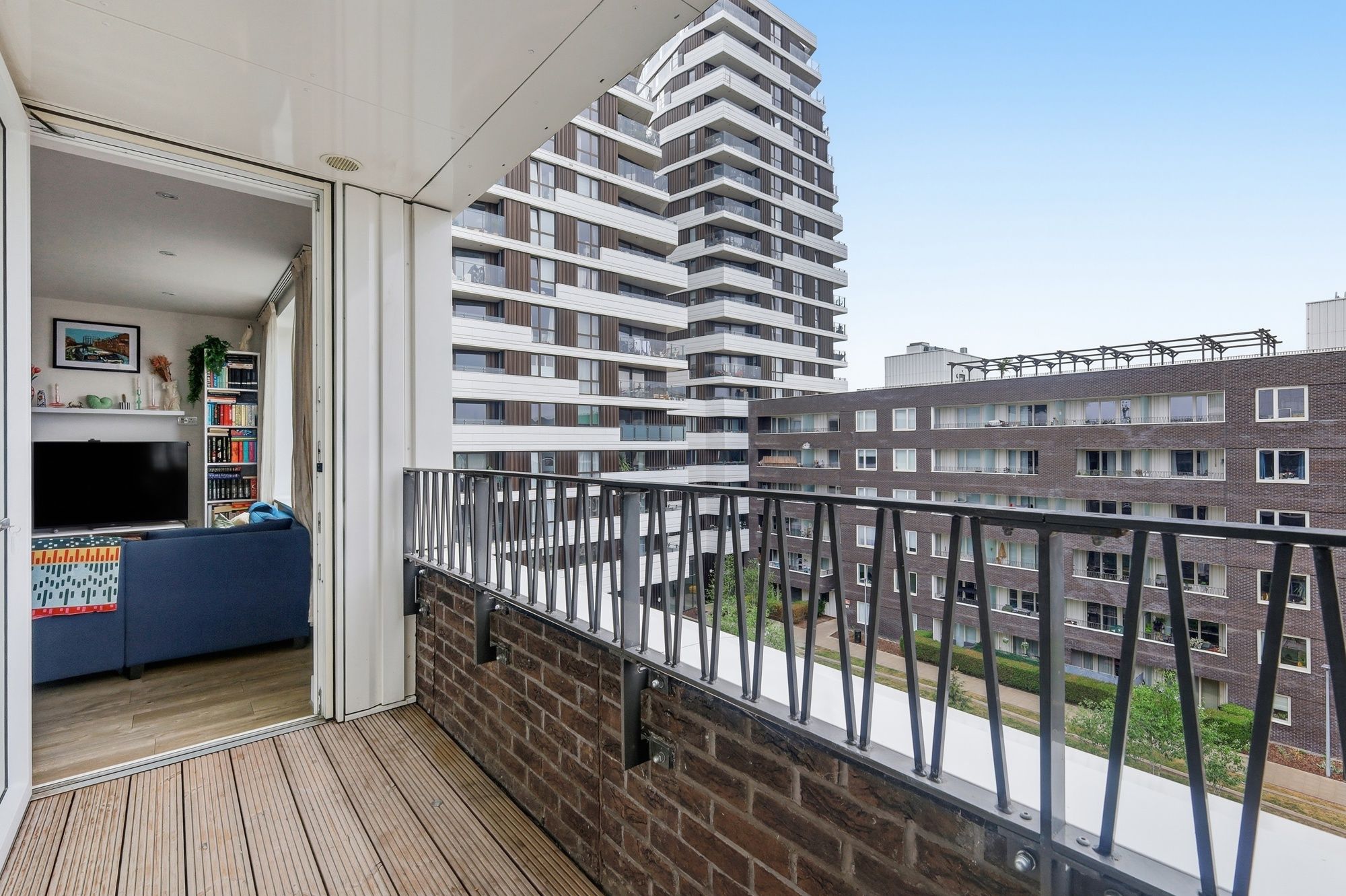 1 bed apartment for sale in Beck Square, London, E10  - Property Image 13